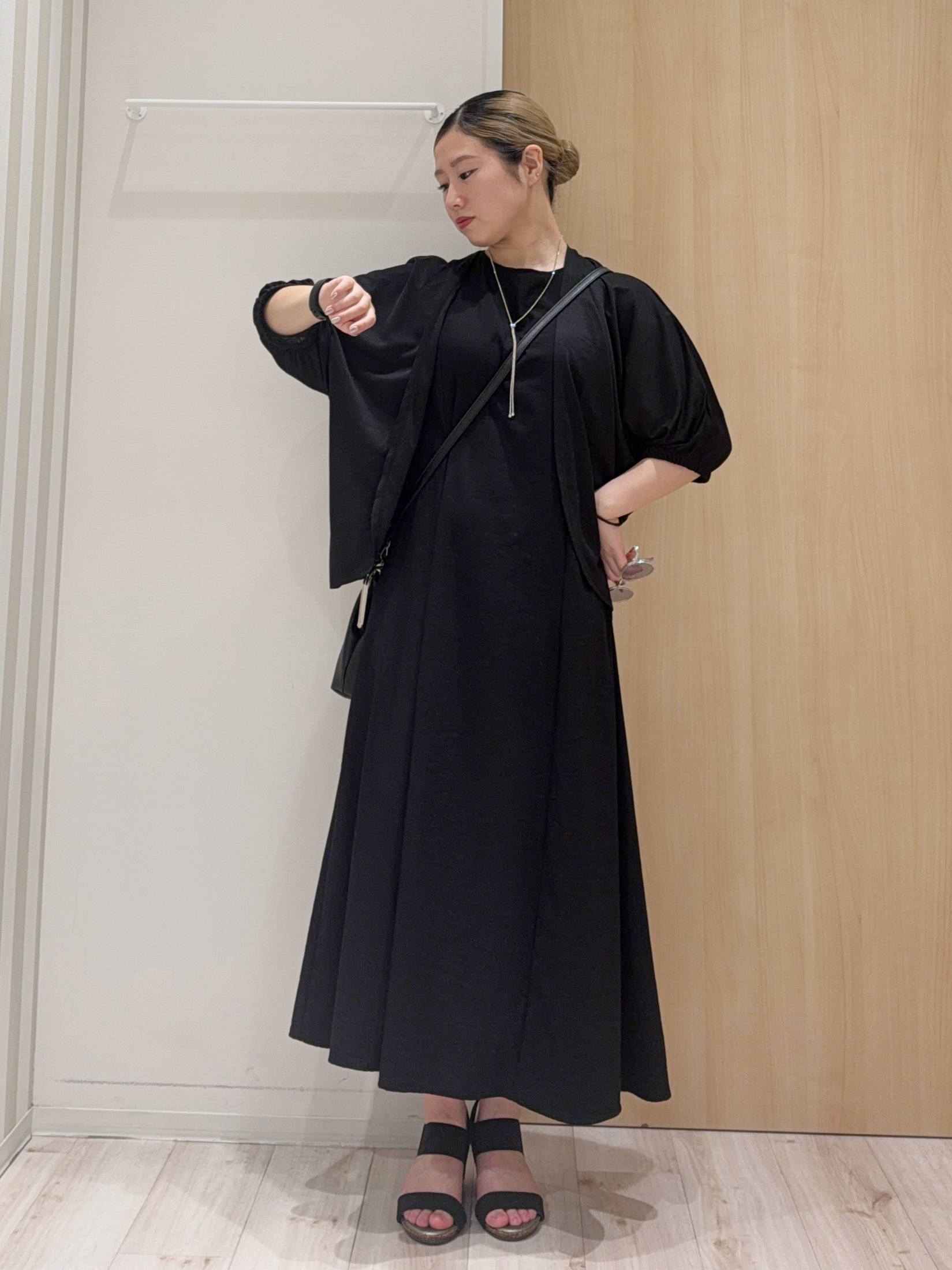 KAIRIさんの「SHOO･LA･RUE｜【UV/体型カバー】冷房や朝晩の冷え込み対策にも さらとろ5分袖カーディガン」を使ったコーディネート