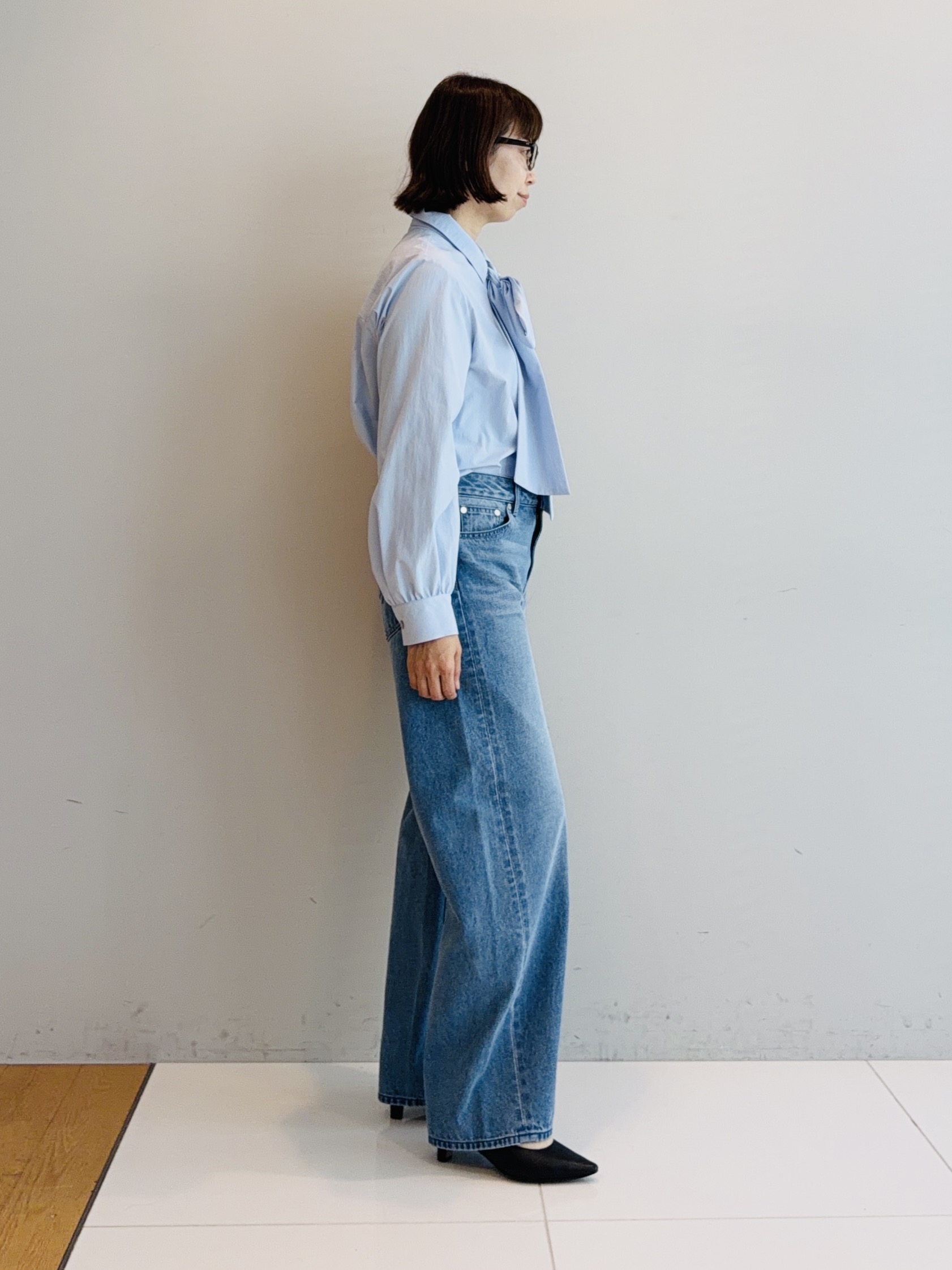 murayamaさんの「INDIVI｜【新作登場！】カーブシルエットデニム」を使ったコーディネート