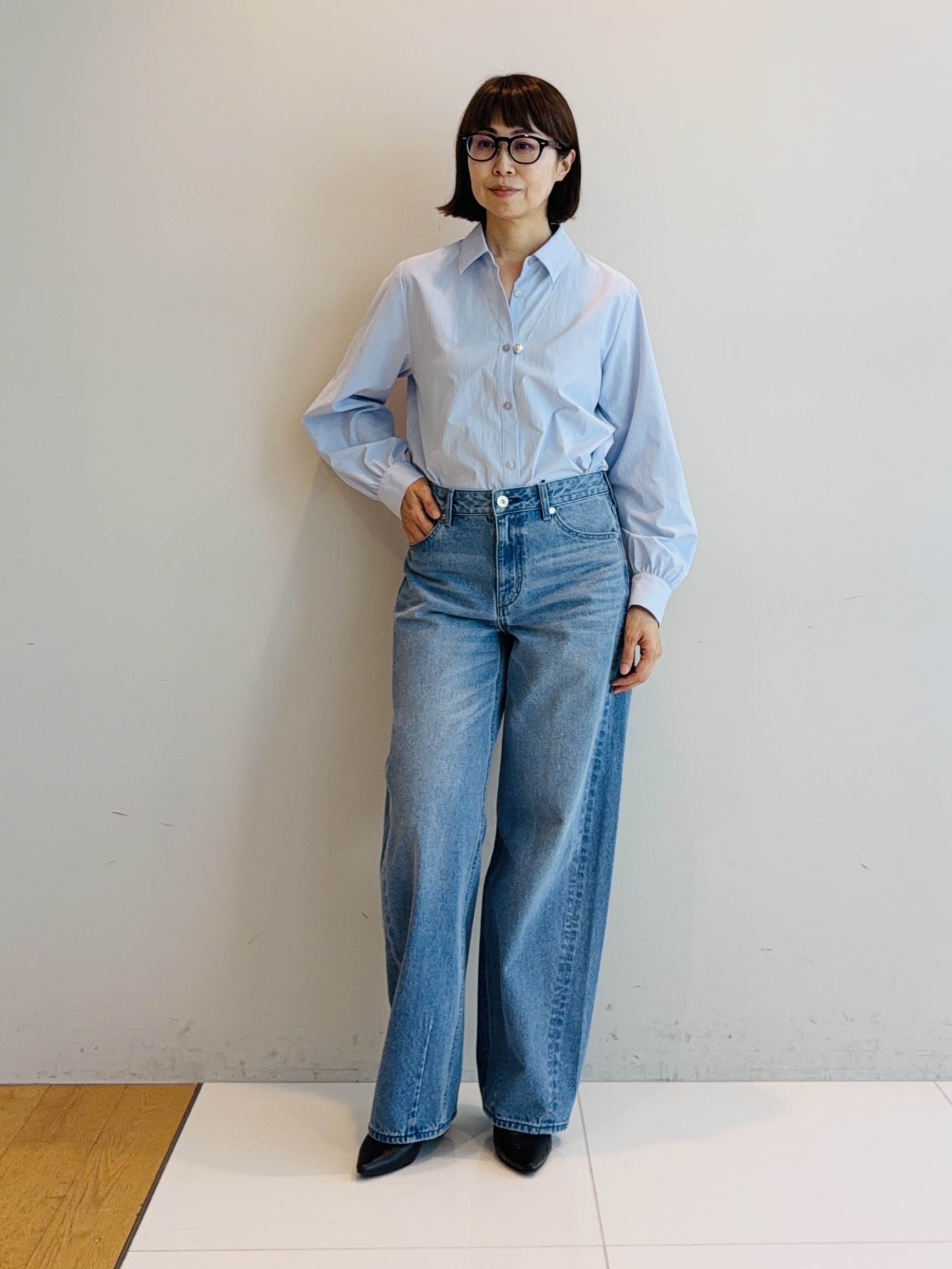 murayamaさんの「INDIVI｜【新作登場！】カーブシルエットデニム」を使ったコーディネート