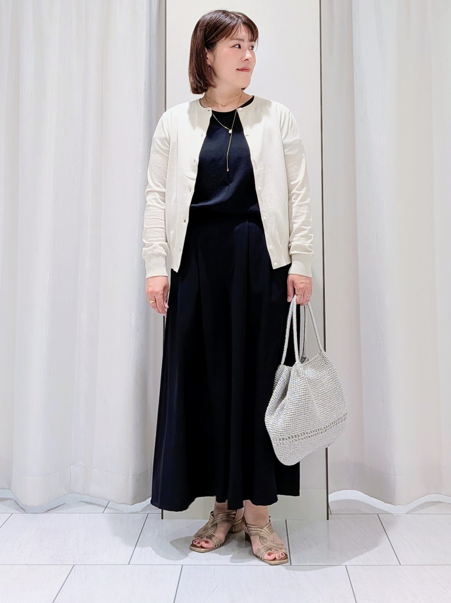 Onumaさんの「UNTITLED｜◆【9色展開/アンサンブル可】コットンクルーネックカーディガン」を使ったコーディネート