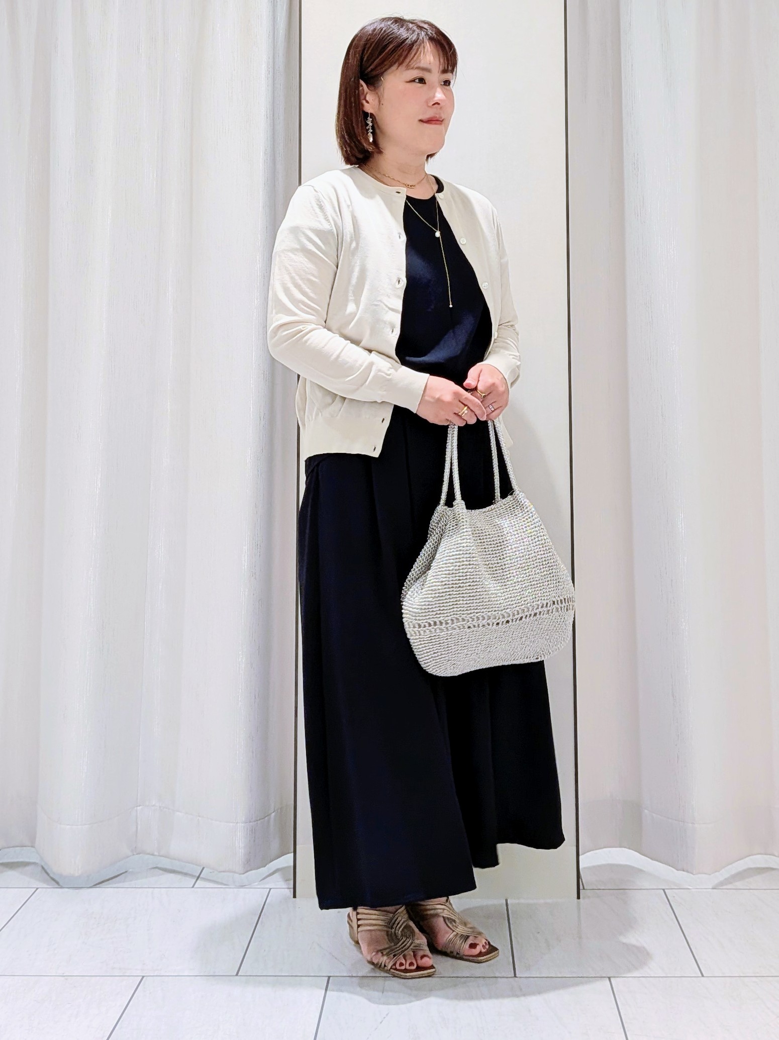 Onumaさんの「UNTITLED｜◆【9色展開/アンサンブル可】コットンクルーネックカーディガン」を使ったコーディネート