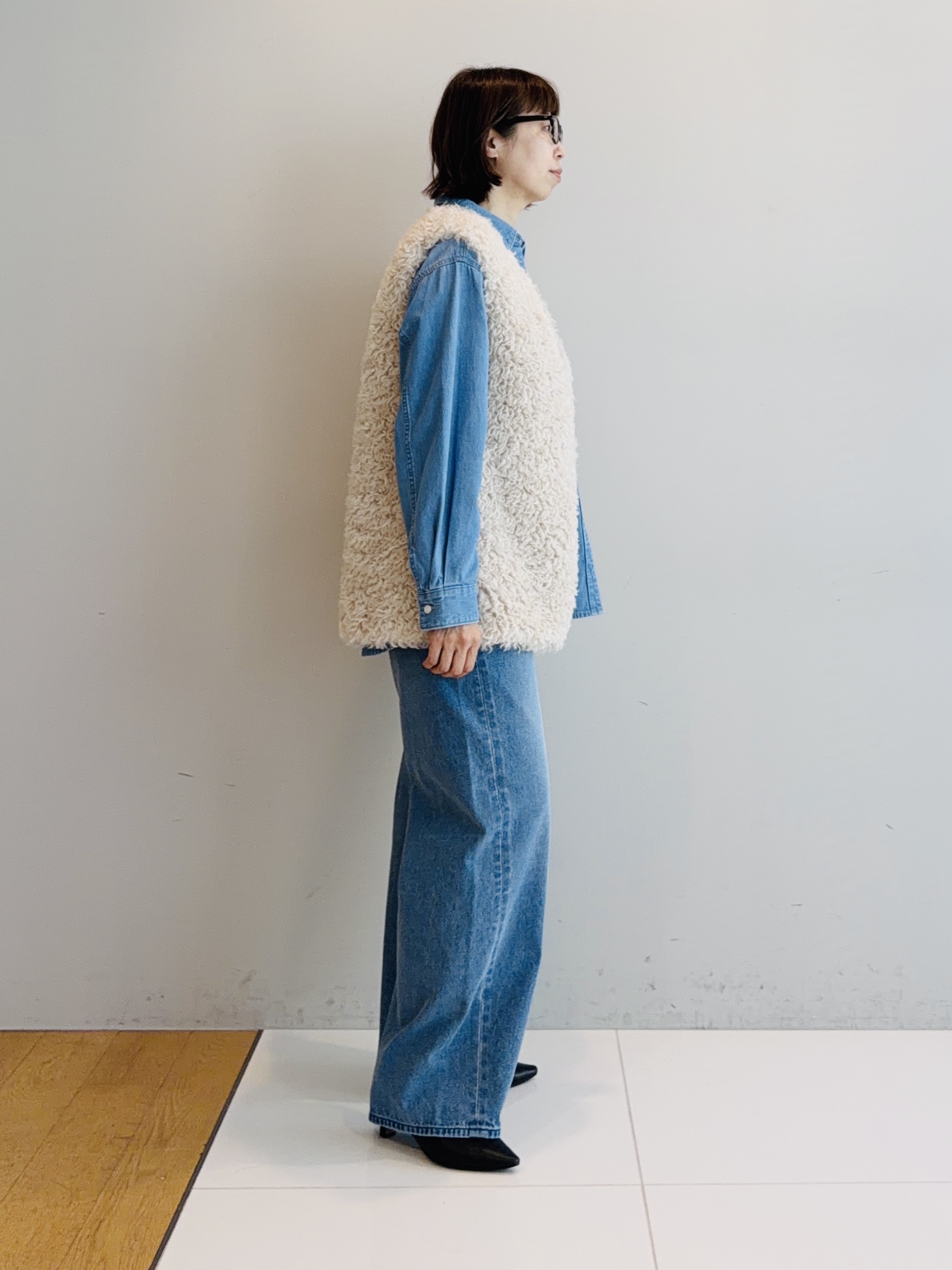 murayamaさんの「INDIVI｜【洗える／体型カバー】ライトデニム ワークシャツ」を使ったコーディネート