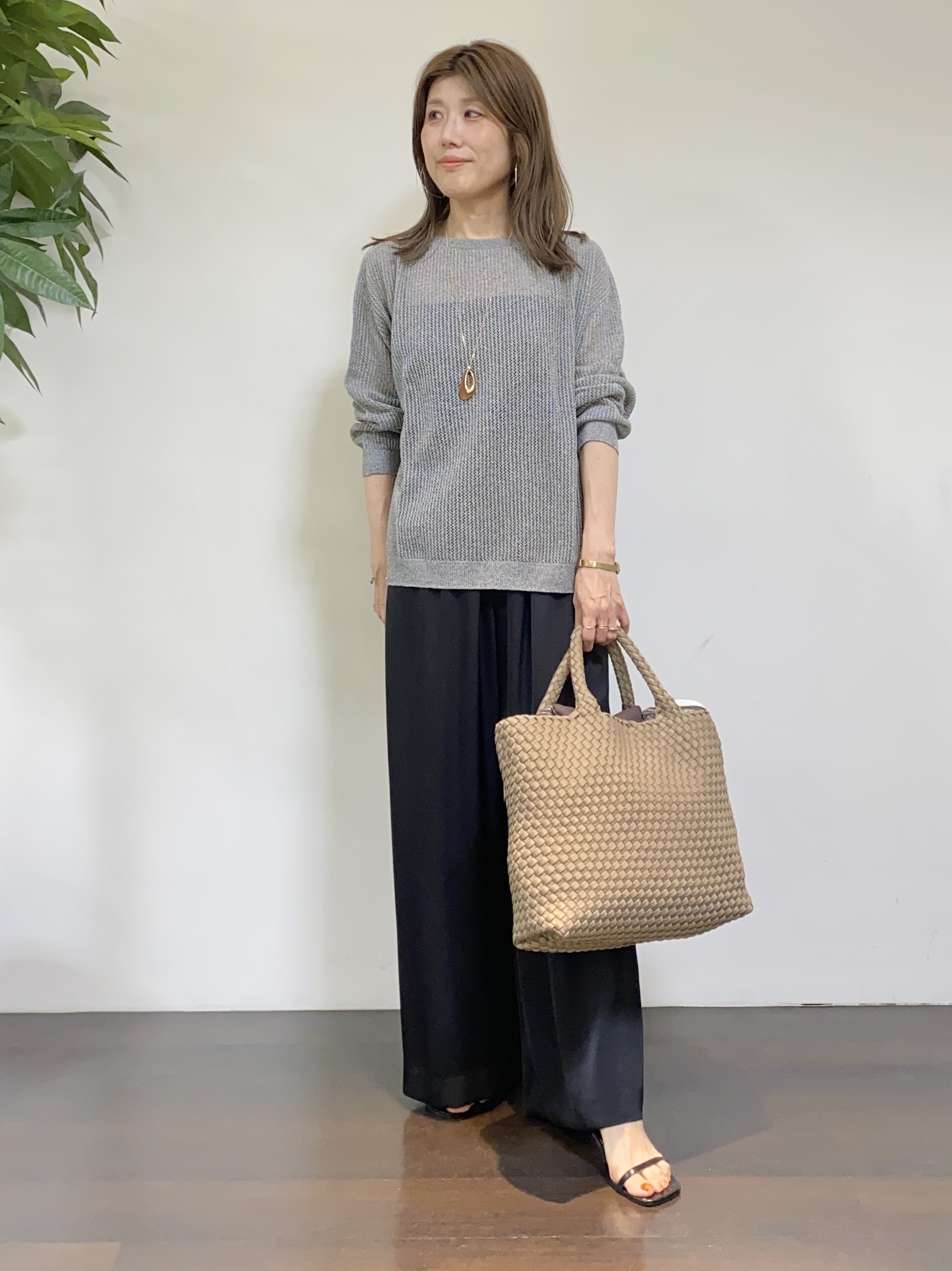 tomoさんの「UNTITLED｜◆シアーメッシュニット」を使ったコーディネート