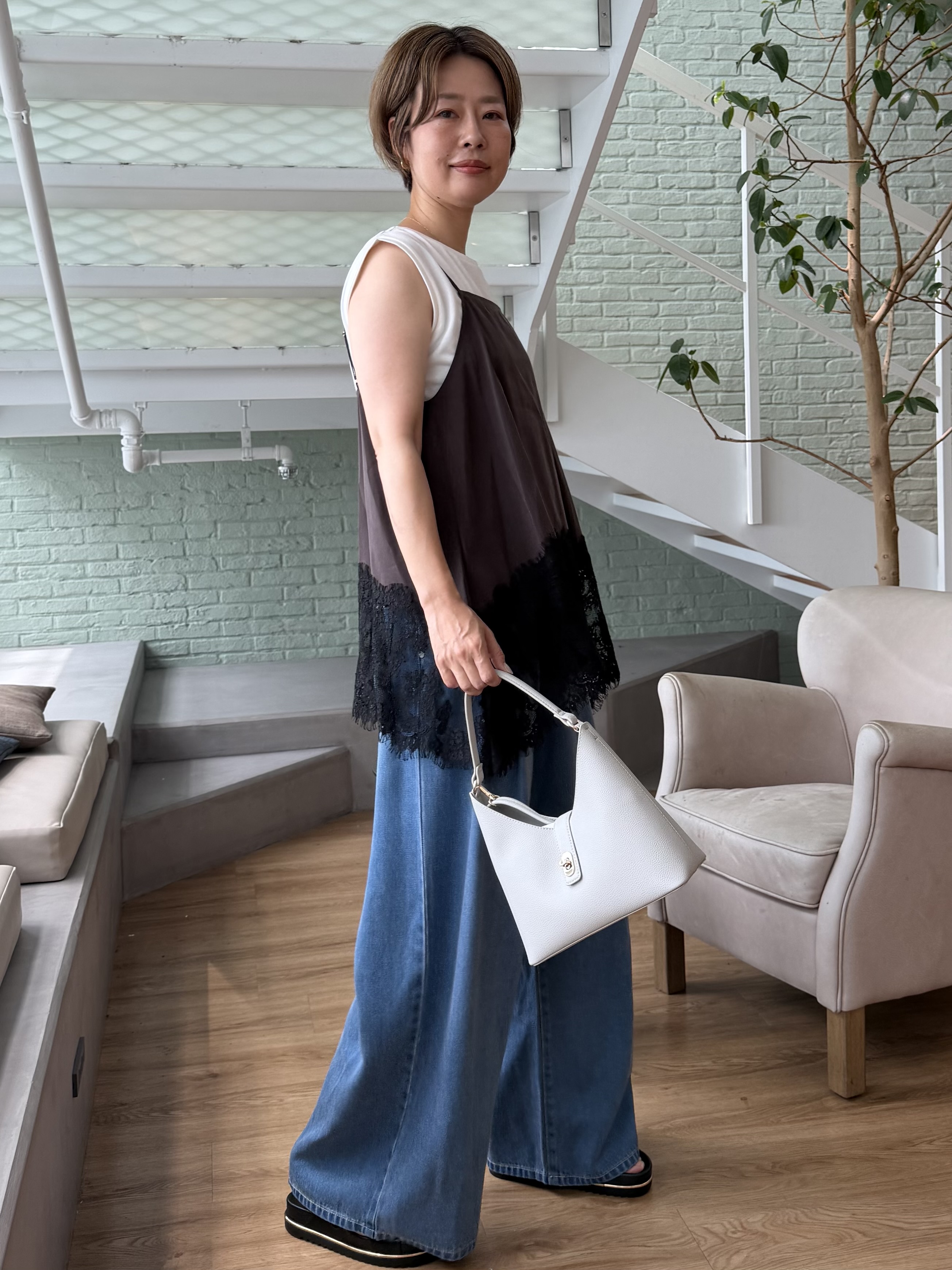 Mariko.Sさんの「OPAQUE.CLIP｜裾レース マットサテンキャミ【洗濯機OK】」を使ったコーディネート