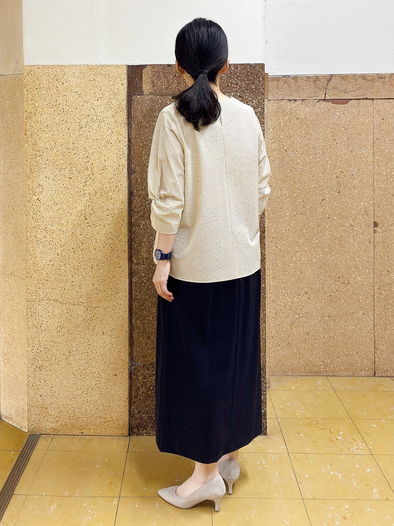 hattoriさんの「INDIVI｜【洗える／UVケア】ねじり袖サッカートップス」を使ったコーディネート