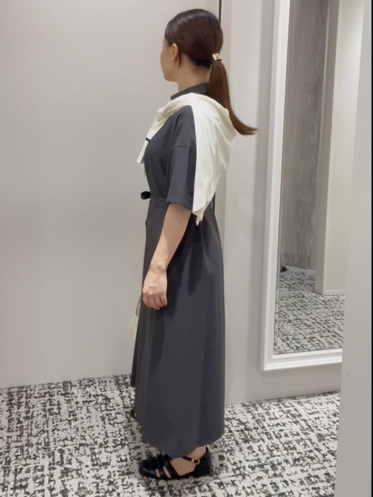 ELENAさんの「UNTITLED｜【初秋も活躍/UVカット/接触冷感】エアリークールワンピース」を使ったコーディネート