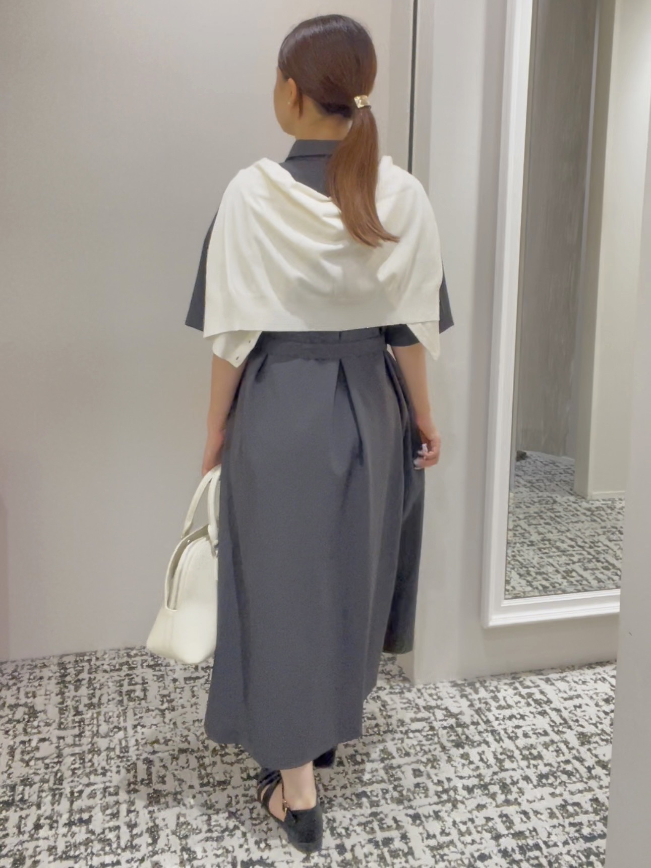 ELENAさんの「UNTITLED｜【初秋も活躍/UVカット/接触冷感】エアリークールワンピース」を使ったコーディネート