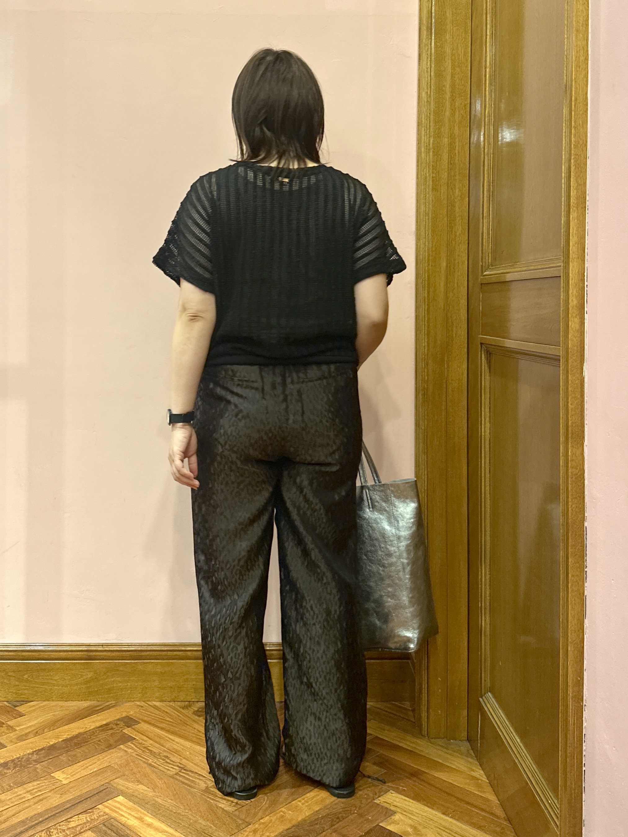 komatsuさんの「DRESSTERIOR｜【体型カバー/日除け】ドルマンスリーブ シアーメッシュプルオーバー」を使ったコーディネート