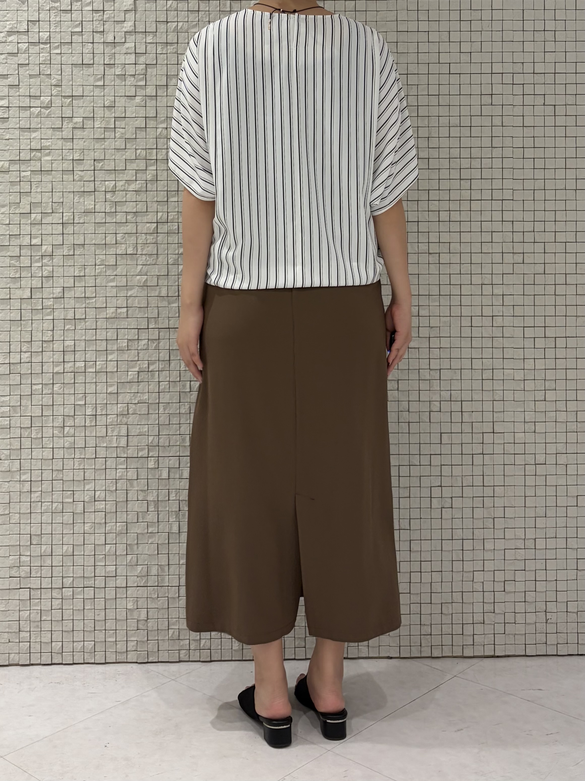koharuさんの「INDIVI｜【洗える／UVケア】ジョーゼットドルマンブラウス」を使ったコーディネート