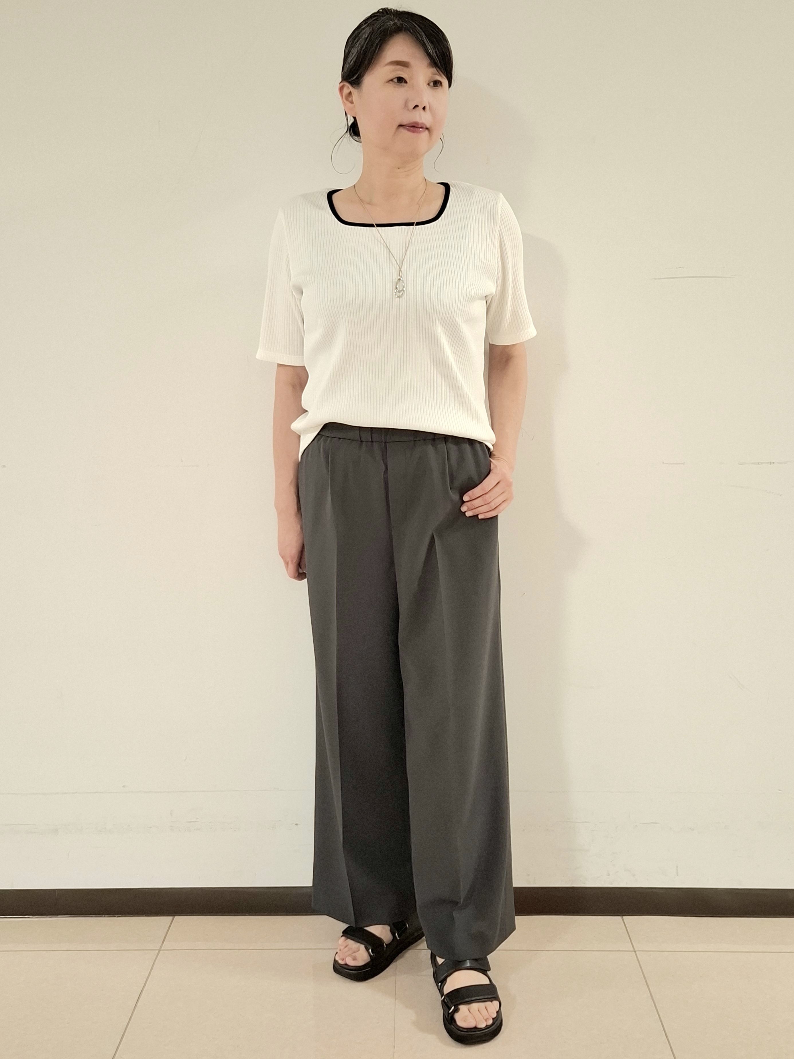 ねぎさんの「UNTITLED｜【秋の通勤羽織/セットアップ可/UVカット】エアリークール半袖ジャケット」を使ったコーディネート