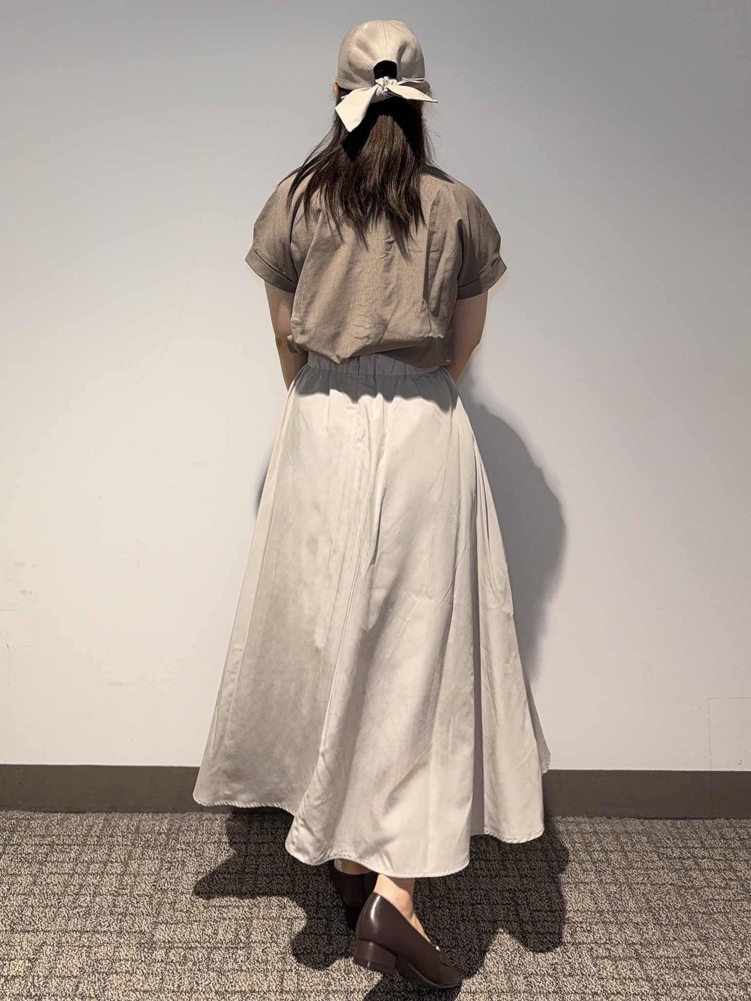 みーさんの「grove｜ドルマンシャツブラウス」を使ったコーディネート
