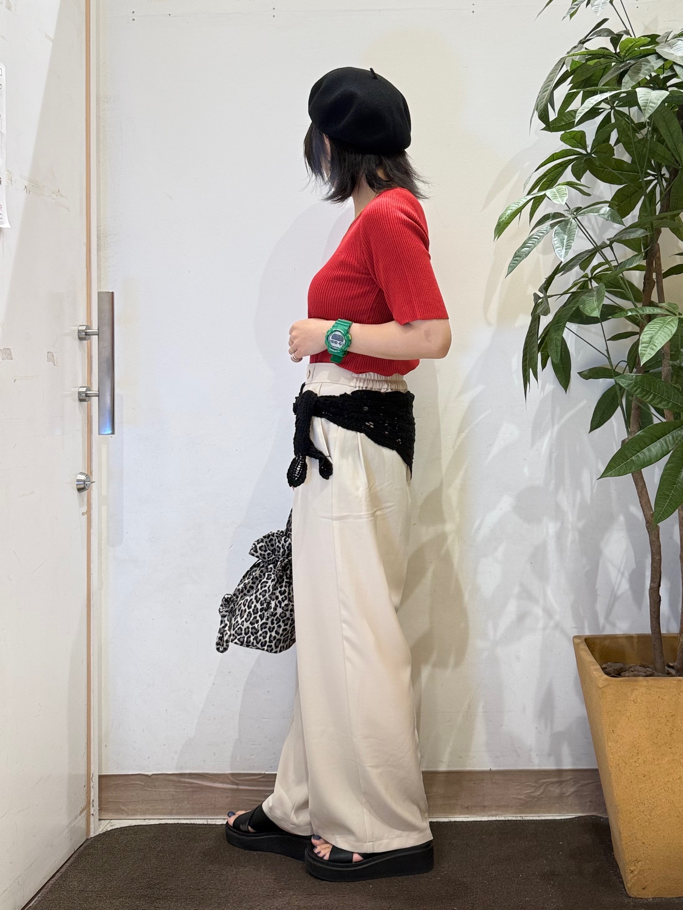 misakiさんの「SHOO･LA･RUE｜【毛玉になりにくい/洗濯機可/S-LL】大人上品な 5分袖スクエアトップス」を使ったコーディネート