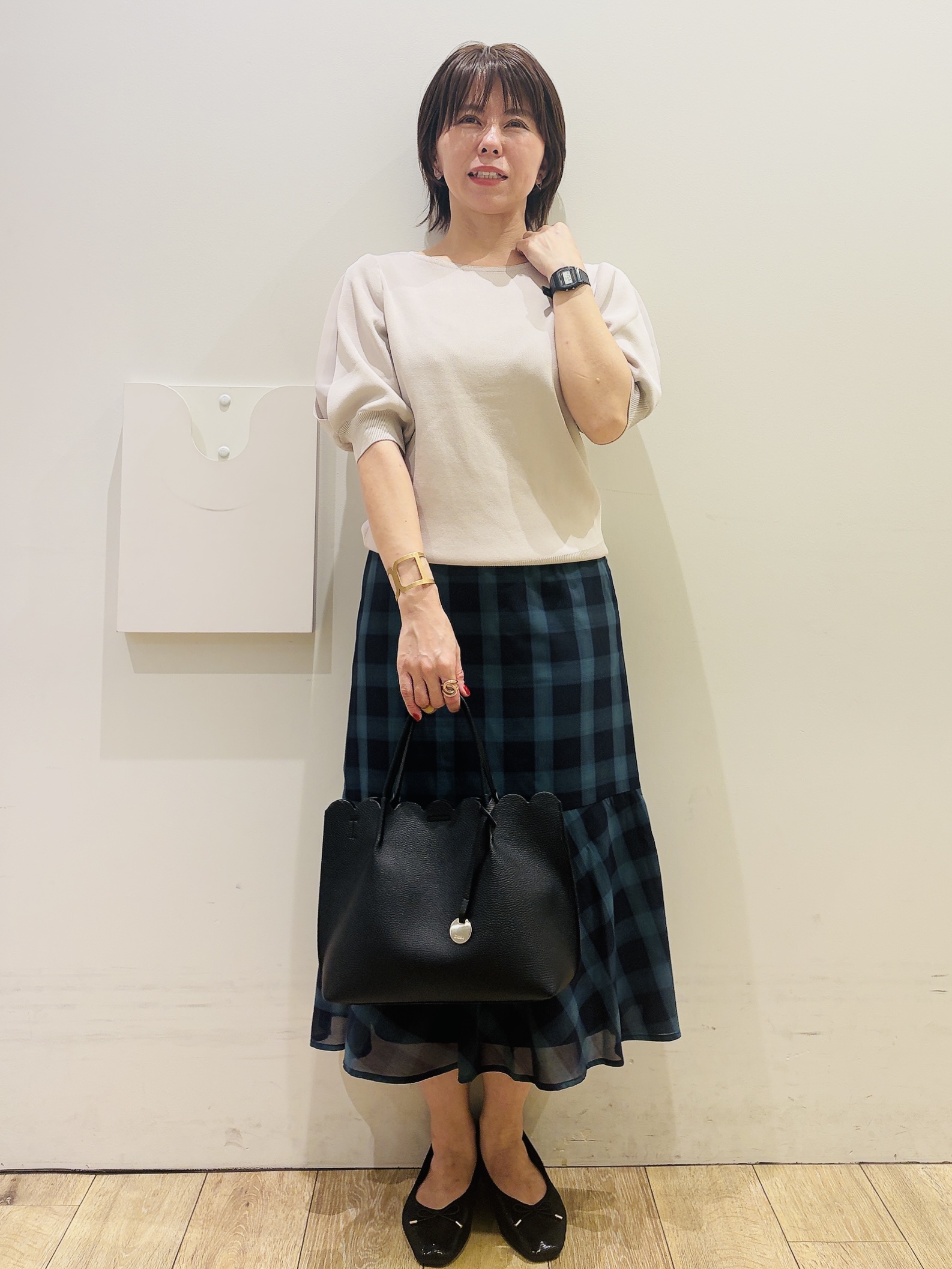 YUKOさんの「index｜【接触冷感／UVケア】クールタッチラップスリーブニット《洗濯機OK／XS～3L／9col》」を使ったコーディネート
