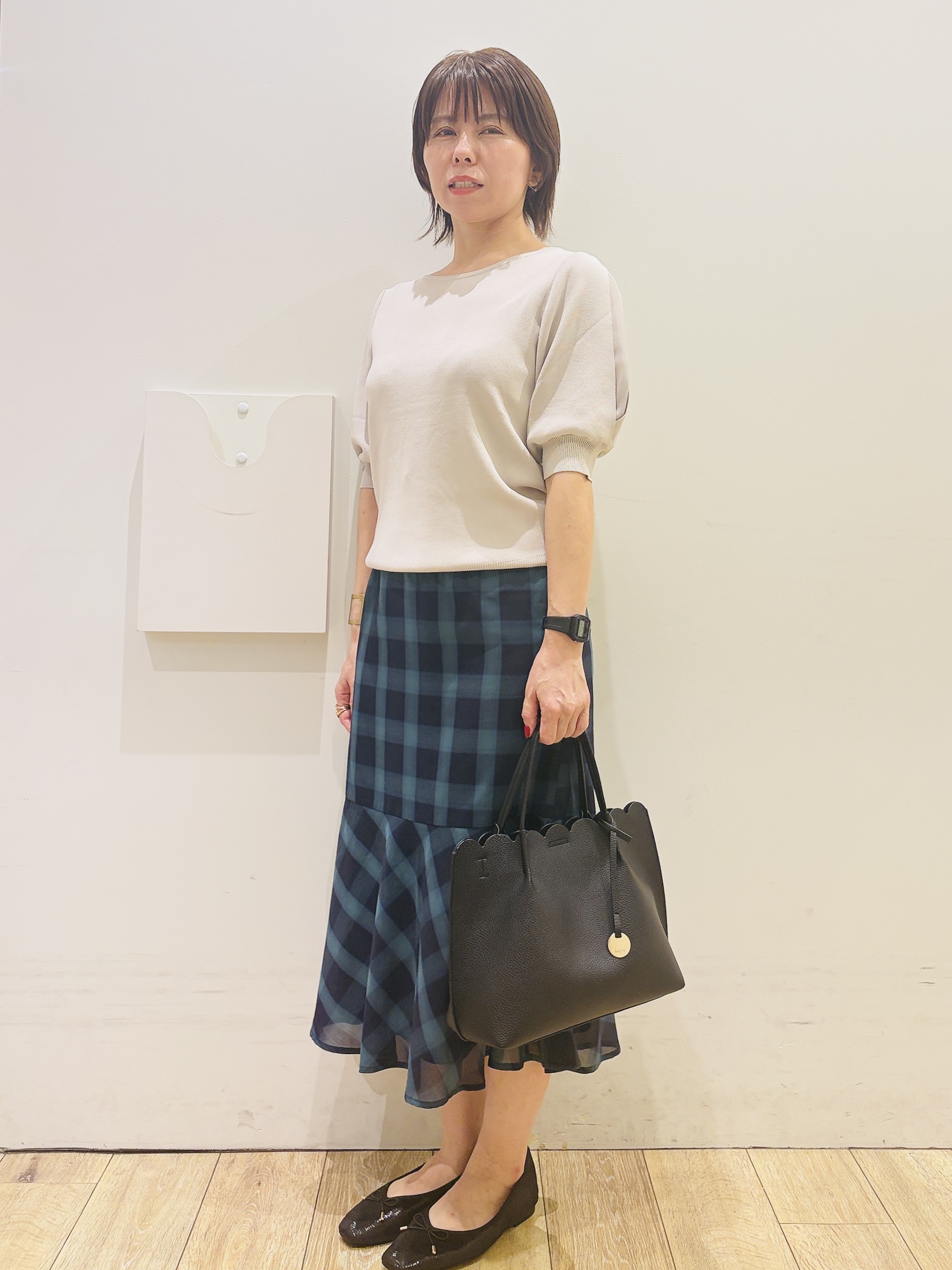 YUKOさんの「index｜【接触冷感／UVケア】クールタッチラップスリーブニット《洗濯機OK／XS～3L／9col》」を使ったコーディネート