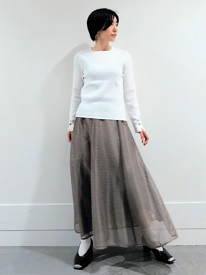 ミズタさんの「UNTITLED｜◆【アンサンブル可/洗える】ワイドリブニット」を使ったコーディネート