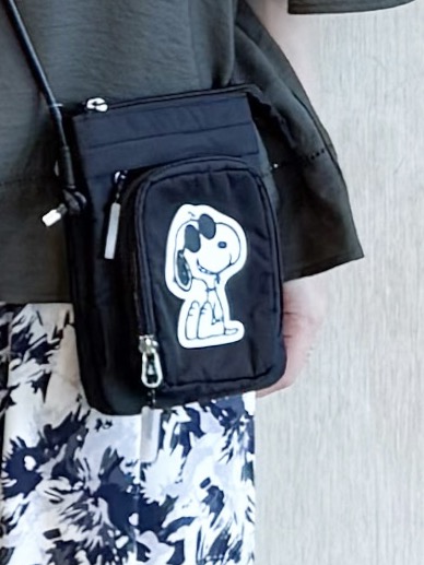 愛さんの「SHOO･LA･RUE｜【S-LL/洗濯機可/体型カバー】はしごレースがポイント スラブポンチョ風ブラウス」を使ったコーディネート