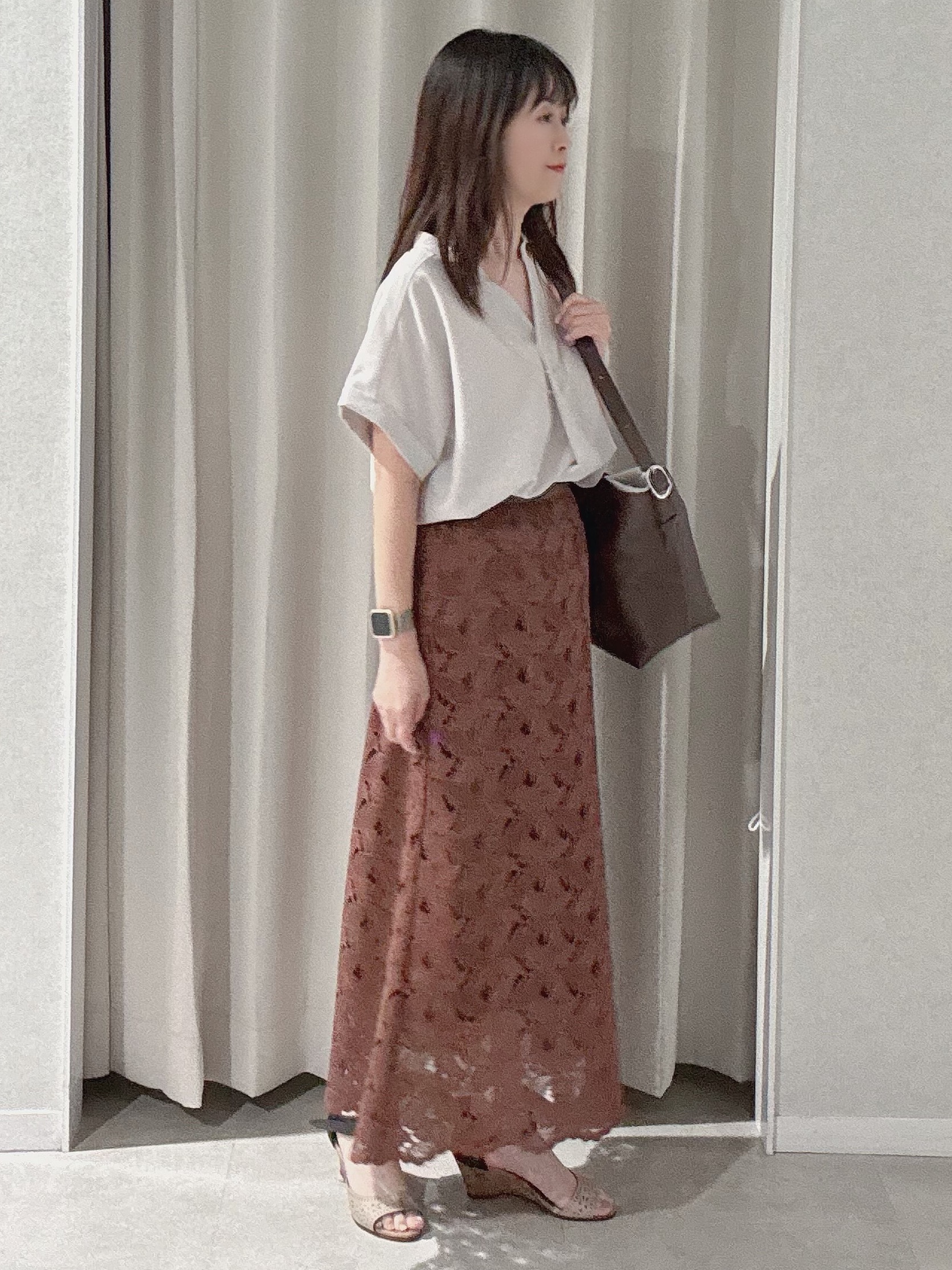 makiさんの「UNTITLED｜【セットアップ可/UVカット】エアリークールブラウス」を使ったコーディネート