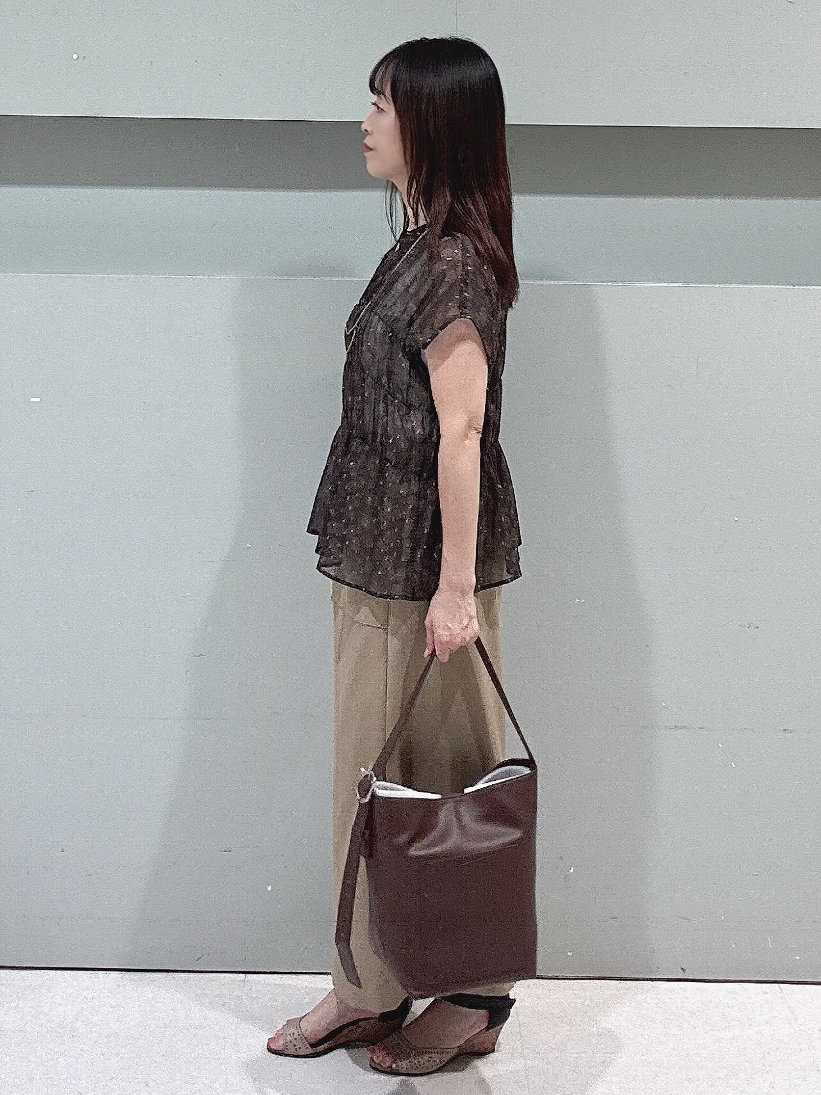 makiさんの「UNTITLED｜【秋映え/シアー】ヴィンテージドットブラウス」を使ったコーディネート