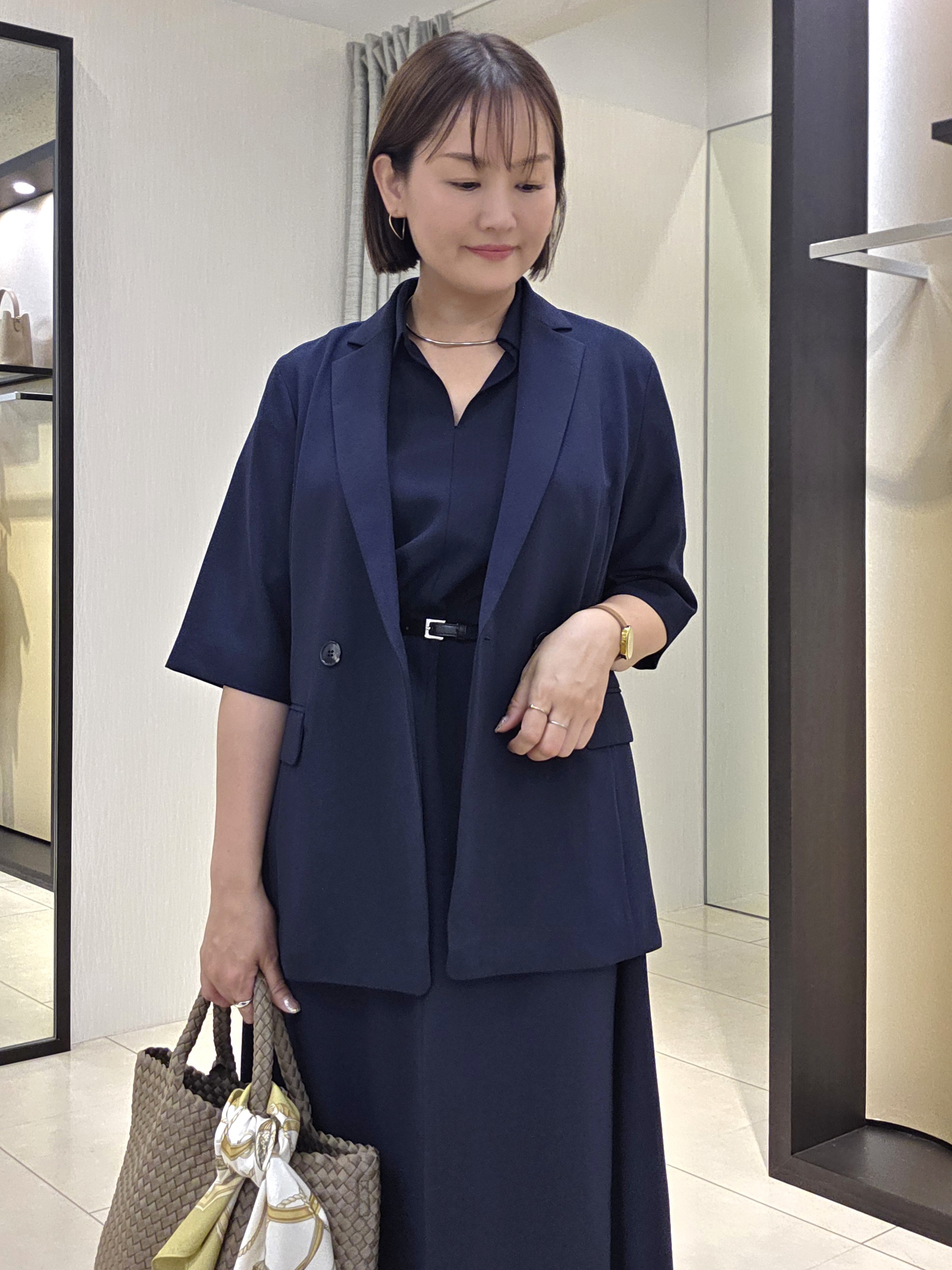 naokoさんの「UNTITLED｜【秋の通勤羽織/セットアップ可/UVカット】エアリークール半袖ジャケット」を使ったコーディネート