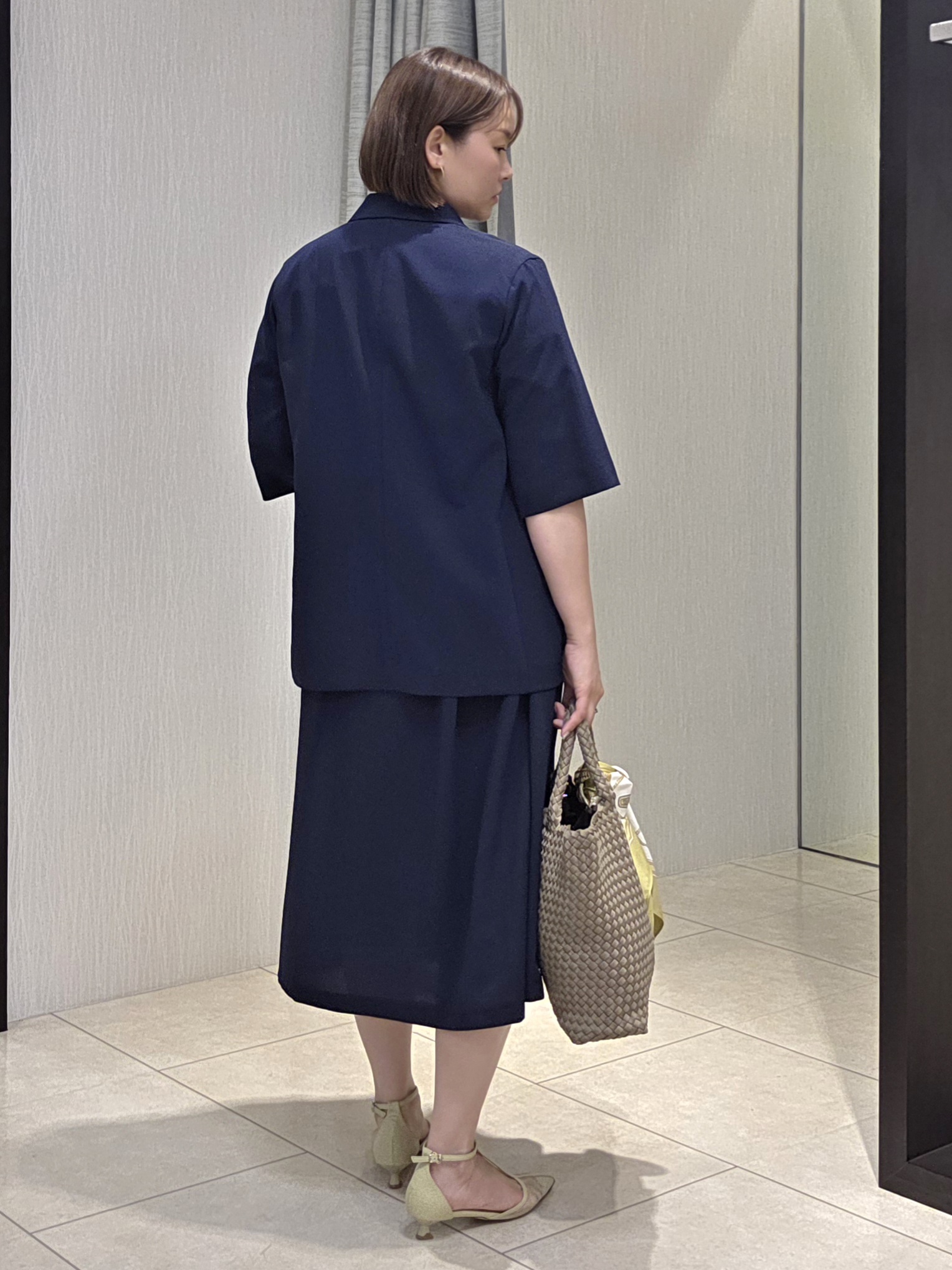 naokoさんの「UNTITLED｜【秋の通勤羽織/セットアップ可/UVカット】エアリークール半袖ジャケット」を使ったコーディネート