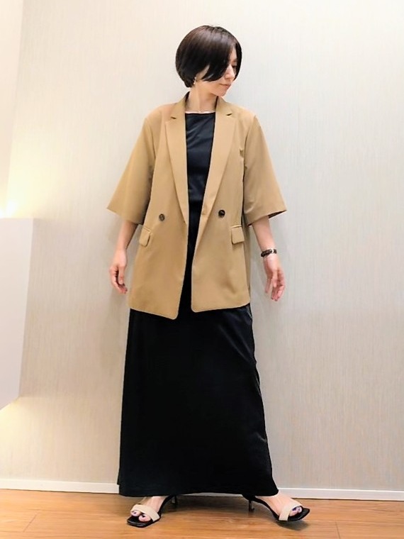 ミズタさんの「UNTITLED｜【秋の通勤羽織/セットアップ可/UVカット】エアリークール半袖ジャケット」を使ったコーディネート