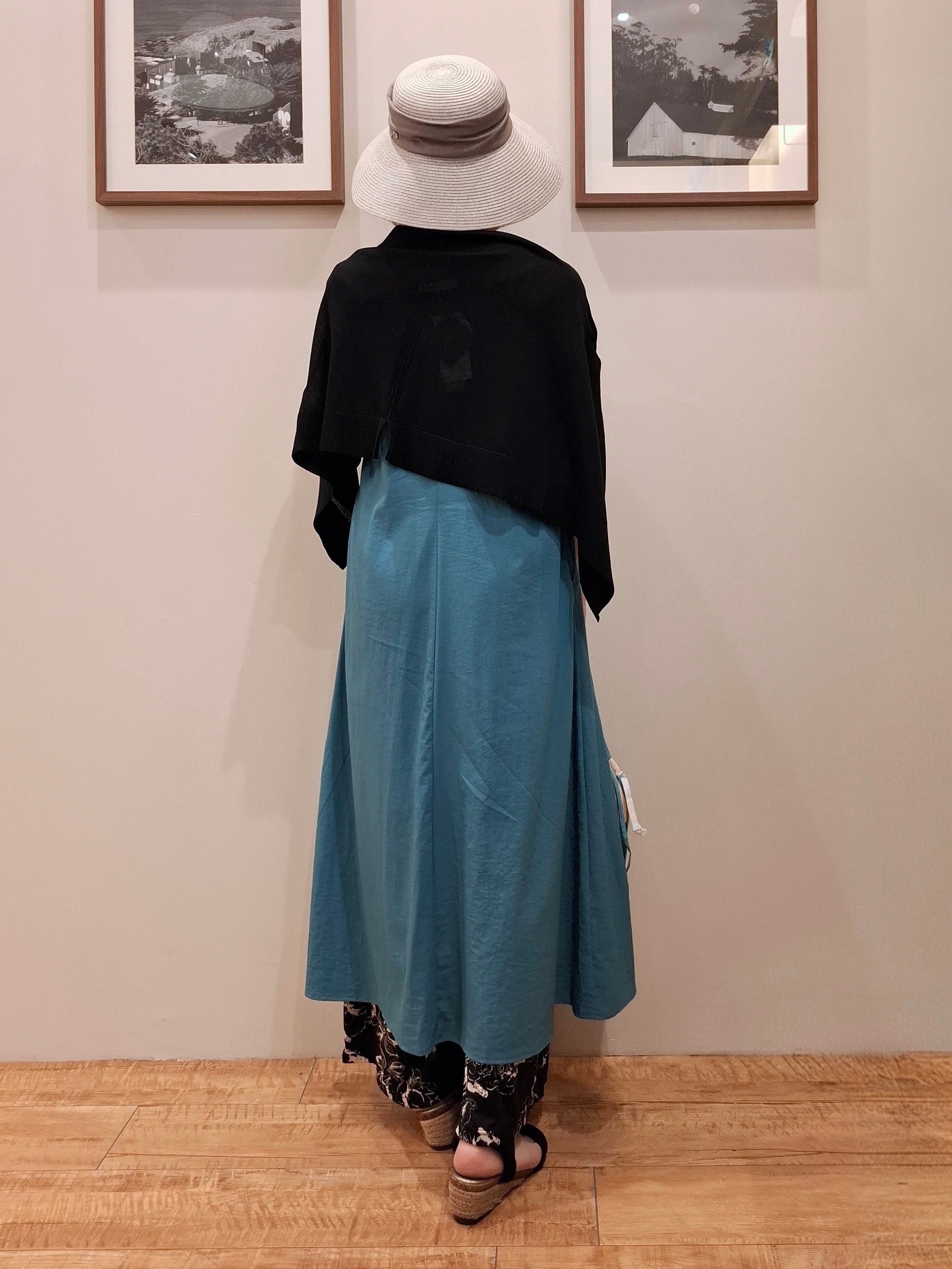 まあるさんの「SHOO･LA･RUE｜【S-LL/洗濯機可/セットアップ可】軽凛(かろりん) 切替ワンピース」を使ったコーディネート