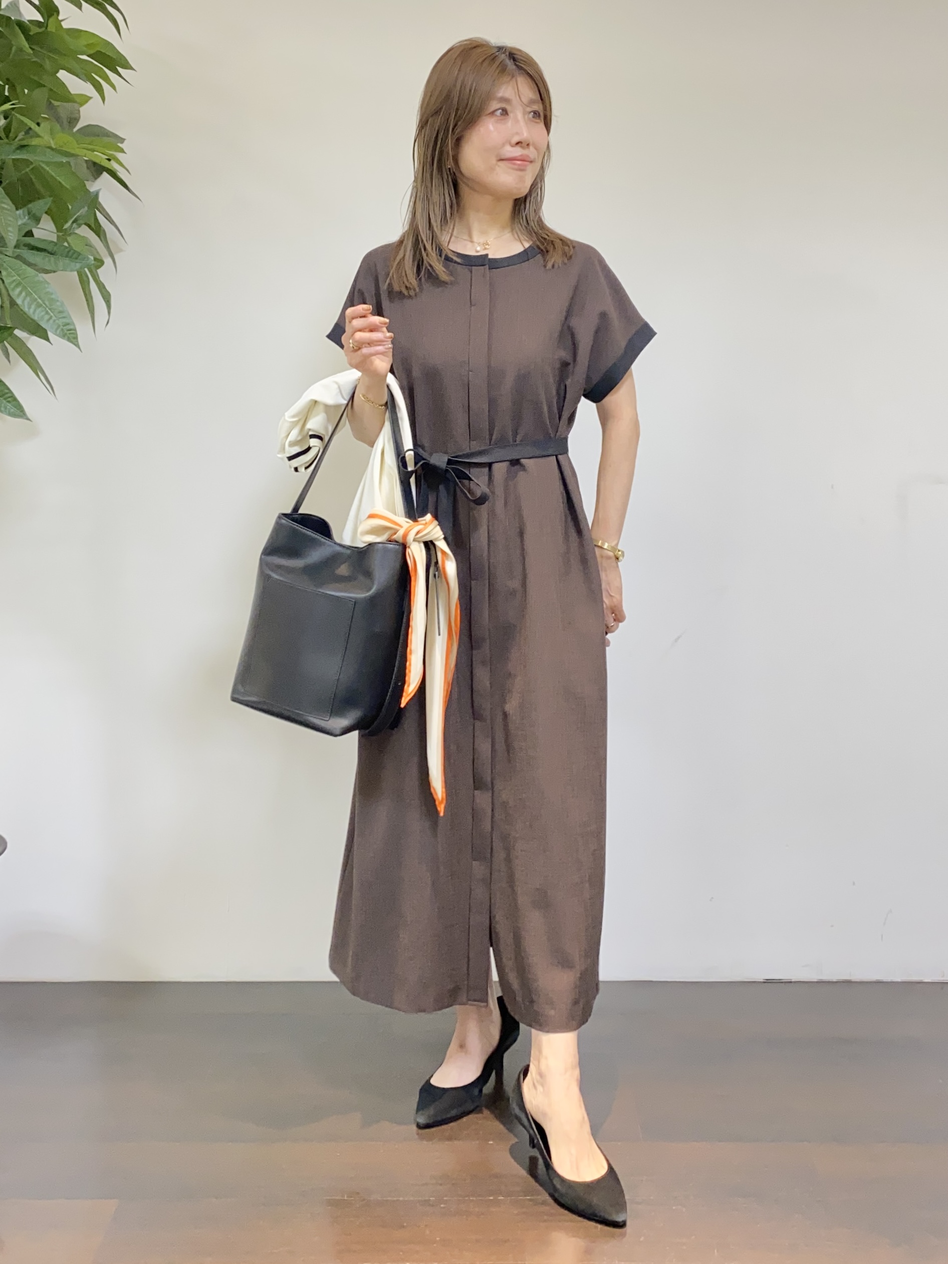 tomoさんの「UNTITLED｜【アンサンブル可能/秋羽織り】コンパクトニットカーディガン」を使ったコーディネート
