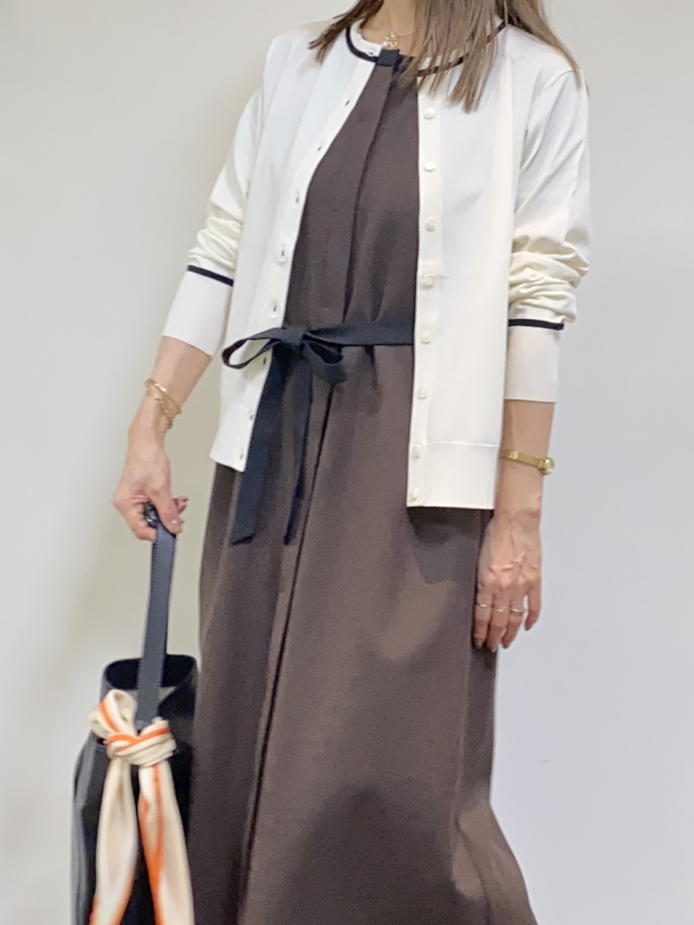 tomoさんの「UNTITLED｜【アンサンブル可能/秋羽織り】コンパクトニットカーディガン」を使ったコーディネート