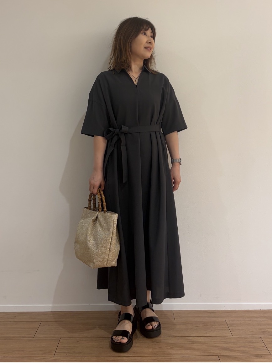 Juneさんの「UNTITLED｜【初秋も活躍/UVカット/接触冷感】エアリークールワンピース」を使ったコーディネート