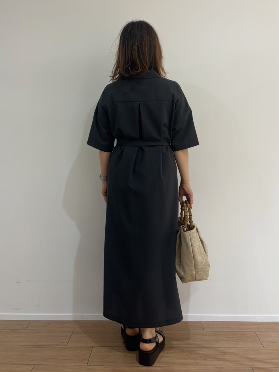 Juneさんの「UNTITLED｜【初秋も活躍/UVカット/接触冷感】エアリークールワンピース」を使ったコーディネート