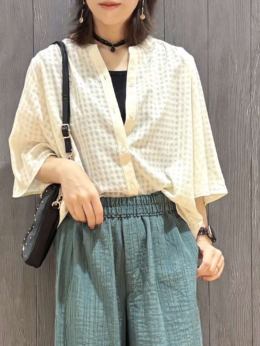 meiさんの「SHOO･LA･RUE｜【洗濯機可/S-LL】二の腕隠せる 5分袖ギンガムシアーブラウス」を使ったコーディネート