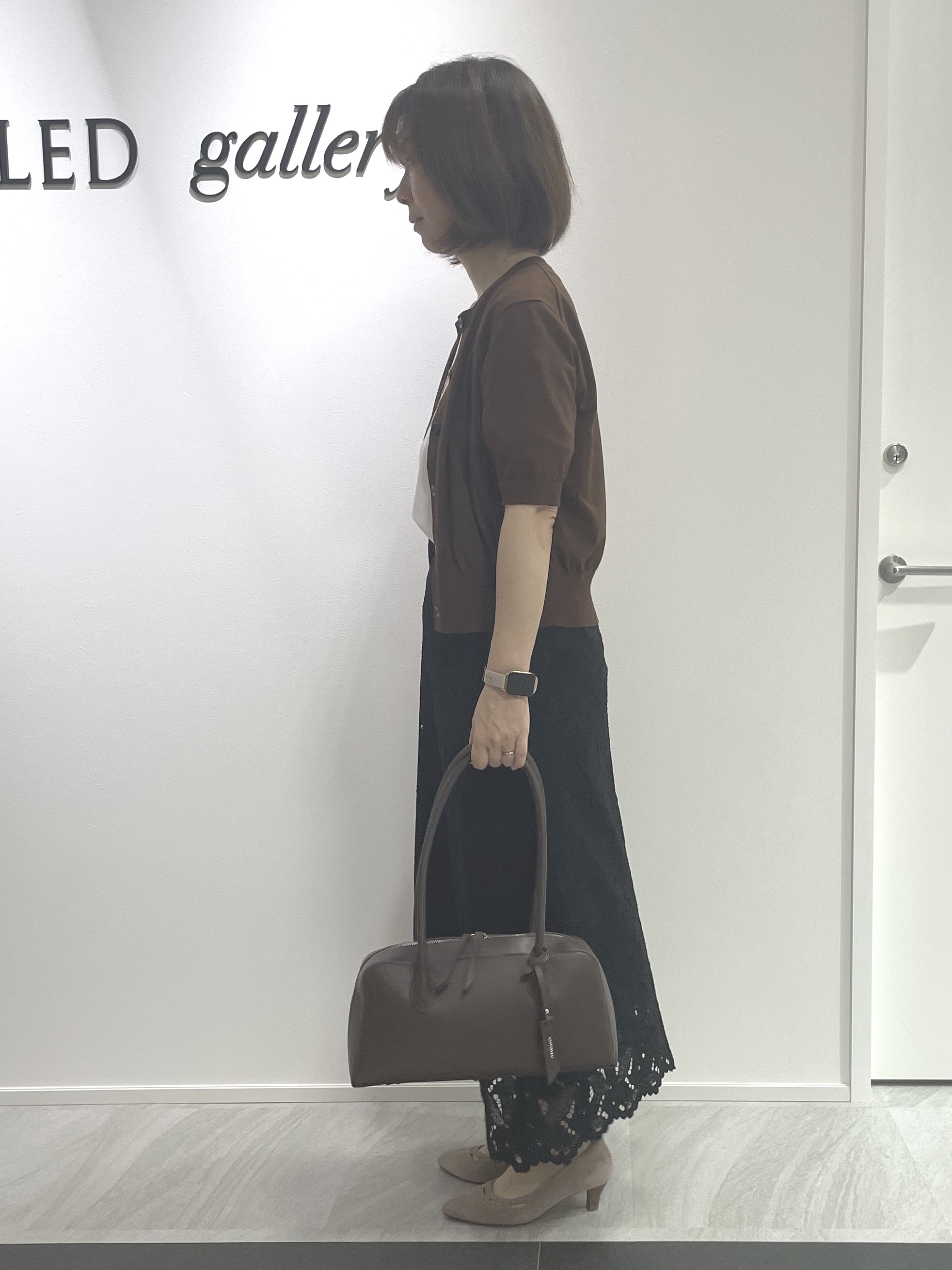 hanaさんの「UNTITLED｜【すっきり秋羽織り/前開きボタン】ドライタッチ5分袖カーディガン」を使ったコーディネート