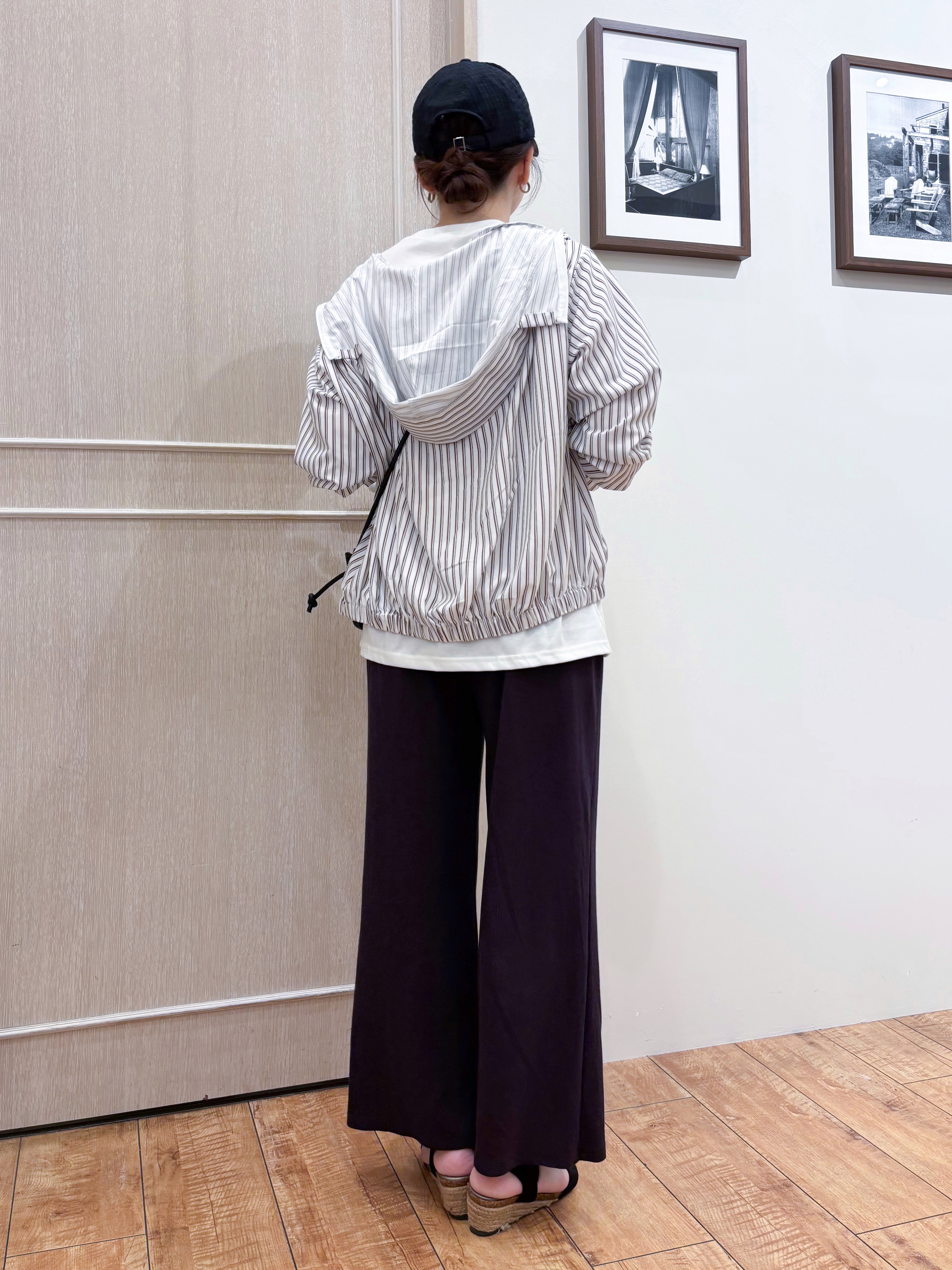 なみさんの「SHOO･LA･RUE｜【洗濯後しわになりにくい/S-LL】お顔も手の甲もしっかりカバー　日よけ・指穴付きUVパーカ」を使ったコーディネート