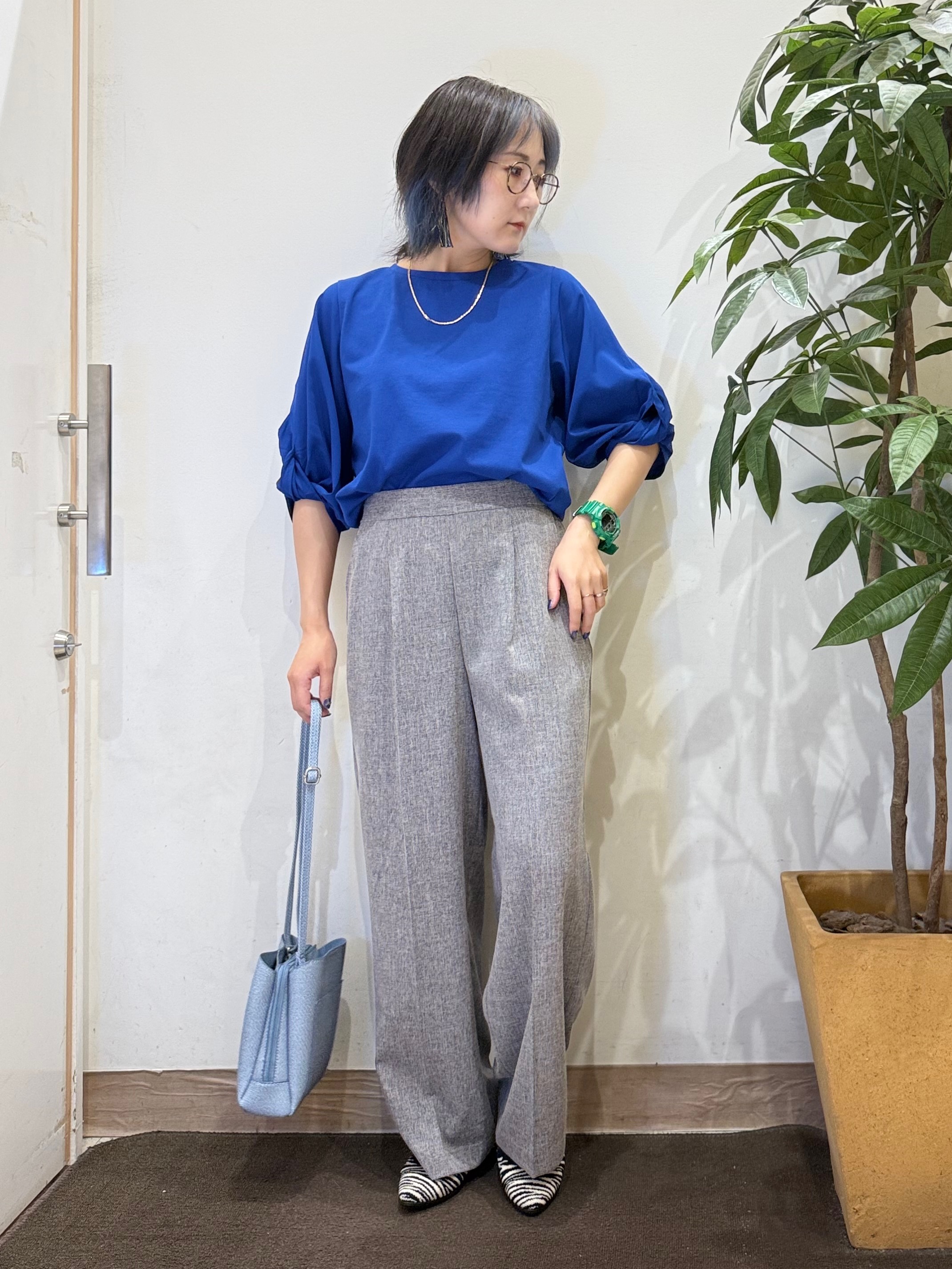misakiさんの「SHOO･LA･RUE｜【S-LL/洗濯機可/二の腕カバー】楽に上品見え ツイストスリーブトップス」を使ったコーディネート