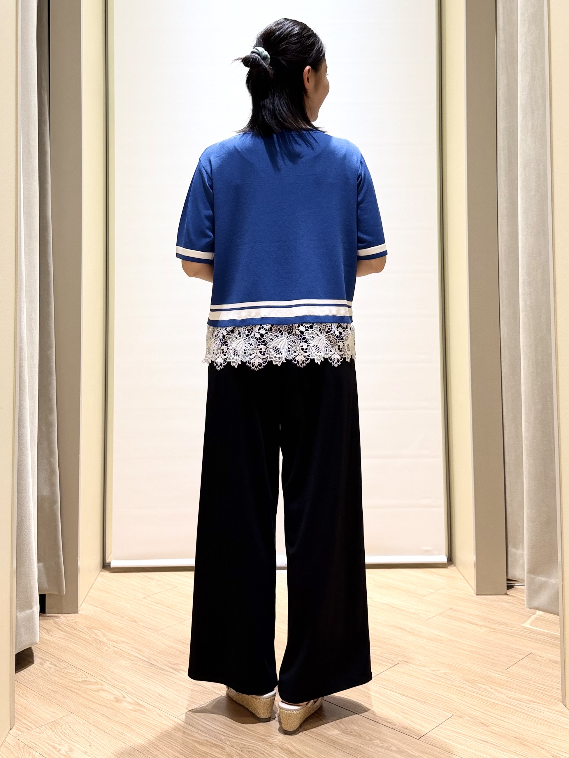 あんりさんの「grove｜【シリーズ累計36万枚／UVカット・洗濯機OK】やわらかドライタッチレースドッキングニット」を使ったコーディネート