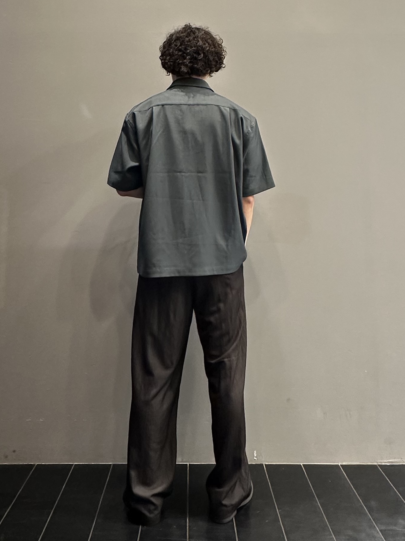 SHUさんの「THE SHOP TK｜リラックスワイド 5分袖ジャケット セットアップ可／洗濯機OK」を使ったコーディネート