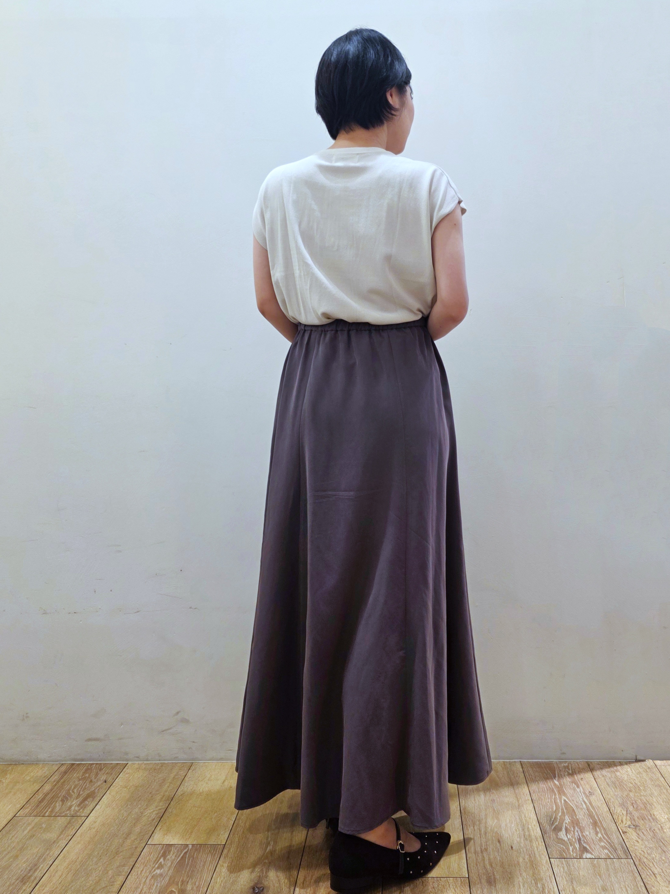 yuyuさんの「OPAQUE.CLIP｜【UV】フリルフレンチスリーブニット《接触冷感／洗濯機OK》」を使ったコーディネート