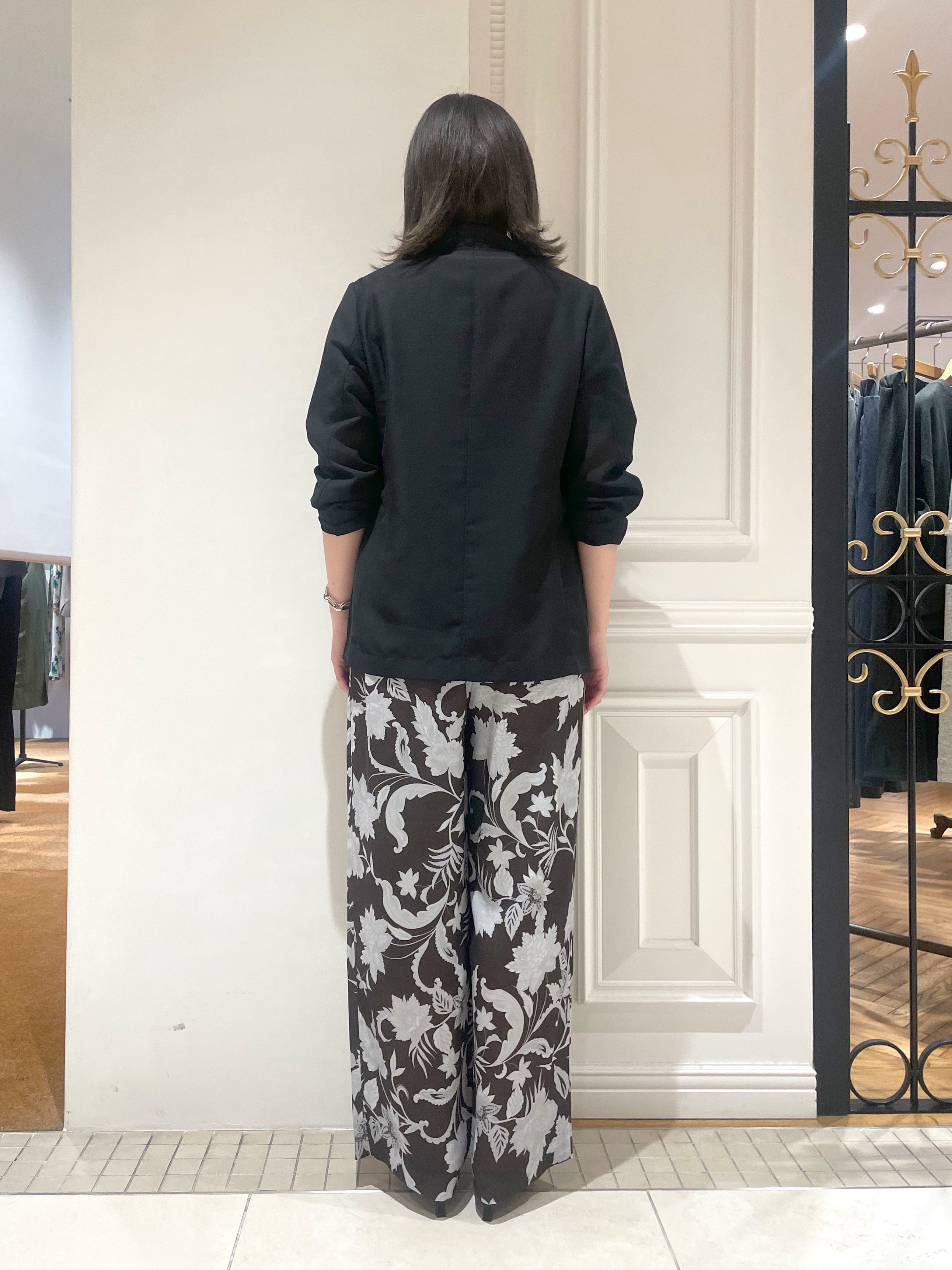 makiさんの「DRESSTERIOR｜【接触冷感/防シワ機能/ウォッシャブル】クールタッチ リネンブレンドシアージャケット」を使ったコーディネート