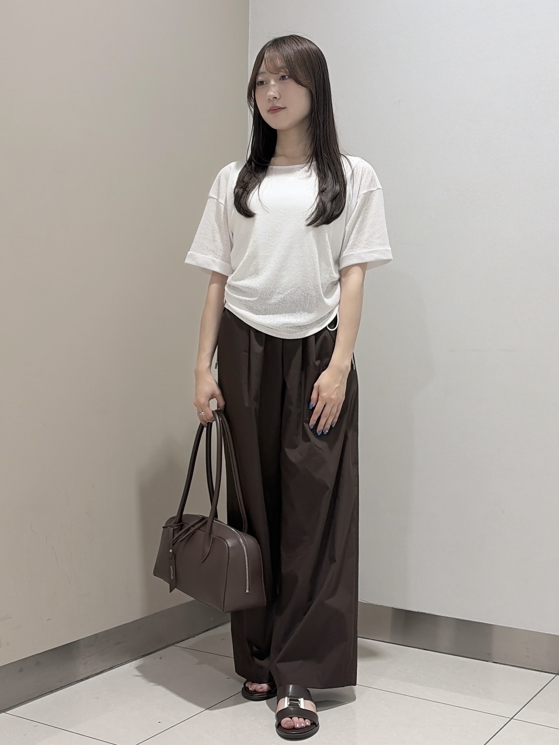 岡田美詩さんの「UNTITLED｜【絞れる/シアー】ドロストプルオーバージャージ」を使ったコーディネート