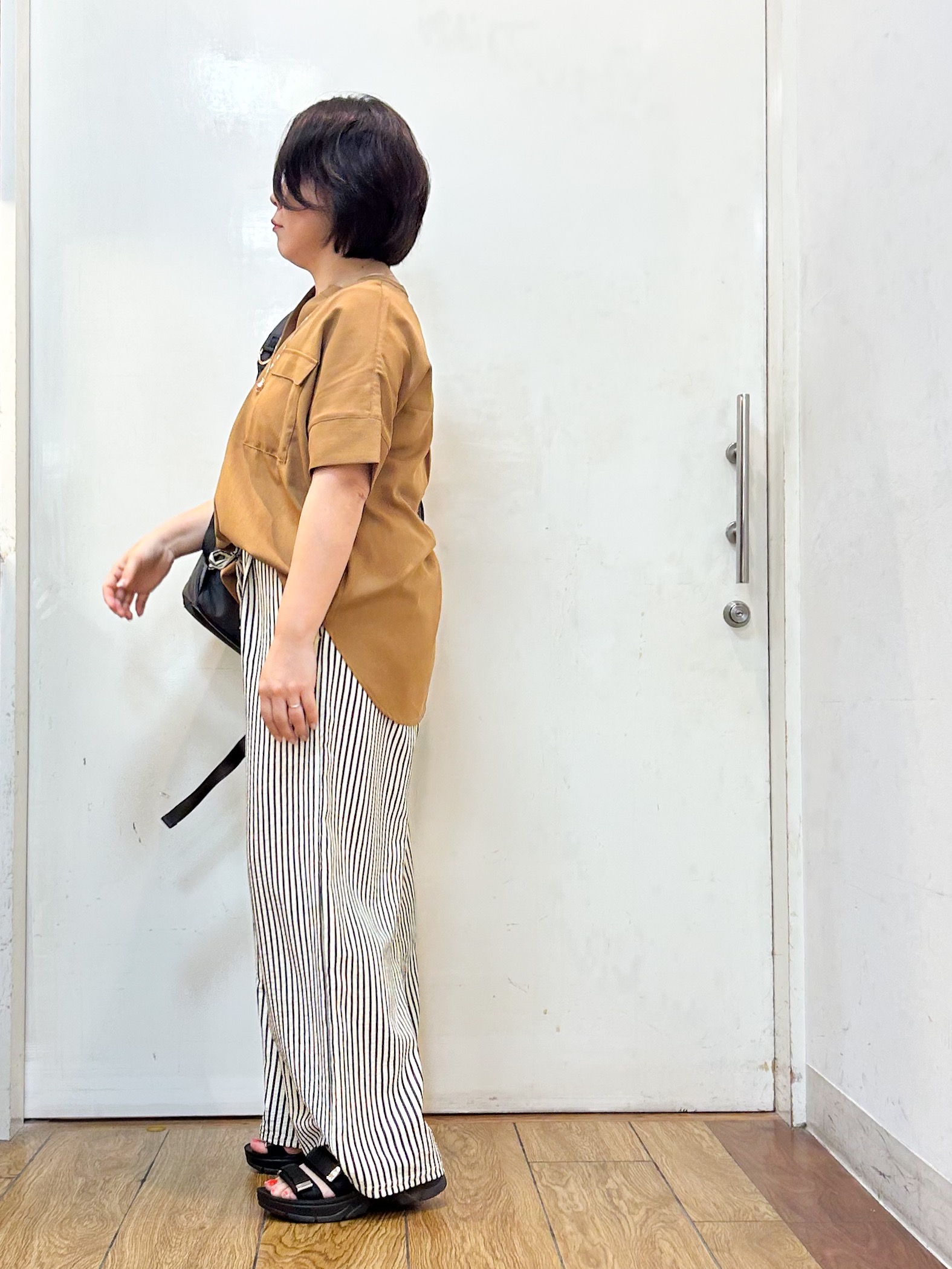 haruさんの「SHOO･LA･RUE｜【洗濯後しわになりにくい/UV/吸水速乾】Wポケットが目を引く オンオフ使えるスキッパーブラウス」を使ったコーディネート