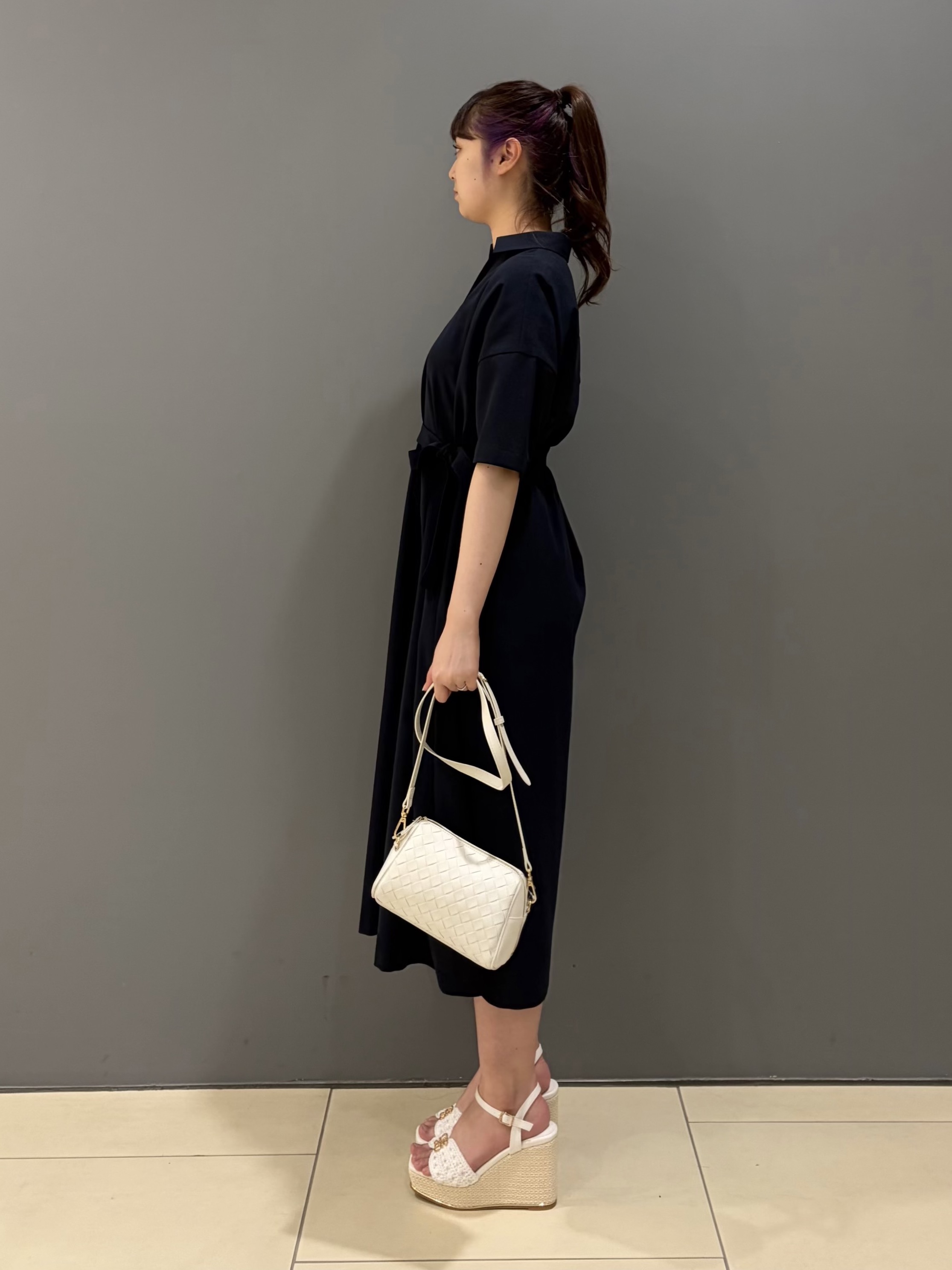 miさんの「UNTITLED｜【初秋も活躍/UVカット/接触冷感】エアリークールワンピース」を使ったコーディネート