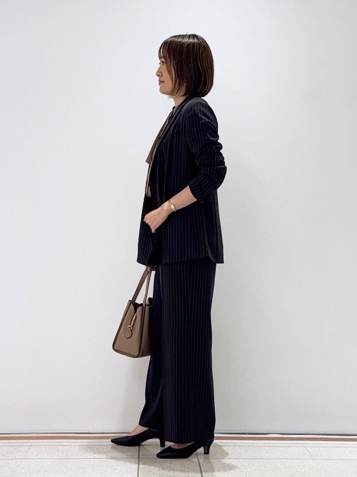 mikaさんの「INDIVI｜【初秋/UVケア/着る日傘】ダブルジャケット」を使ったコーディネート