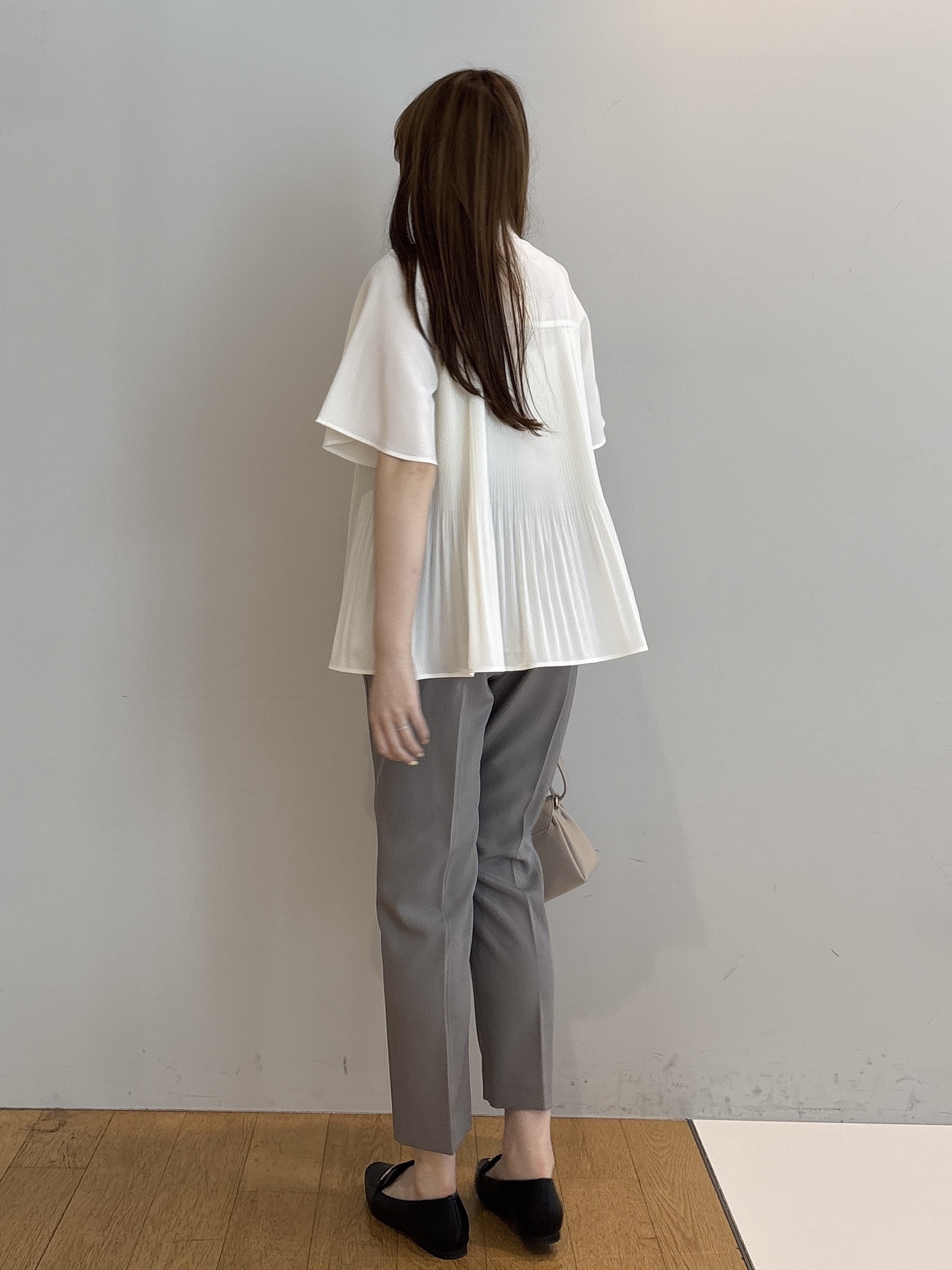 sayaさんの「grove｜【体型カバー◎】大人フェミニン消しプリーツブラウス」を使ったコーディネート
