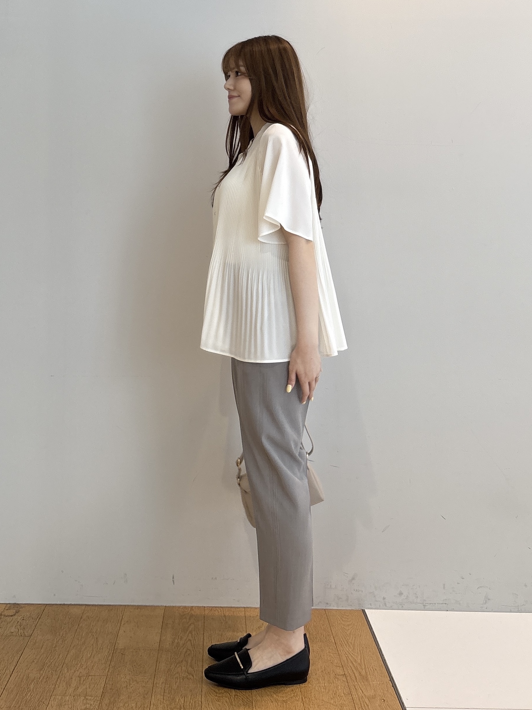 sayaさんの「grove｜【体型カバー◎】大人フェミニン消しプリーツブラウス」を使ったコーディネート