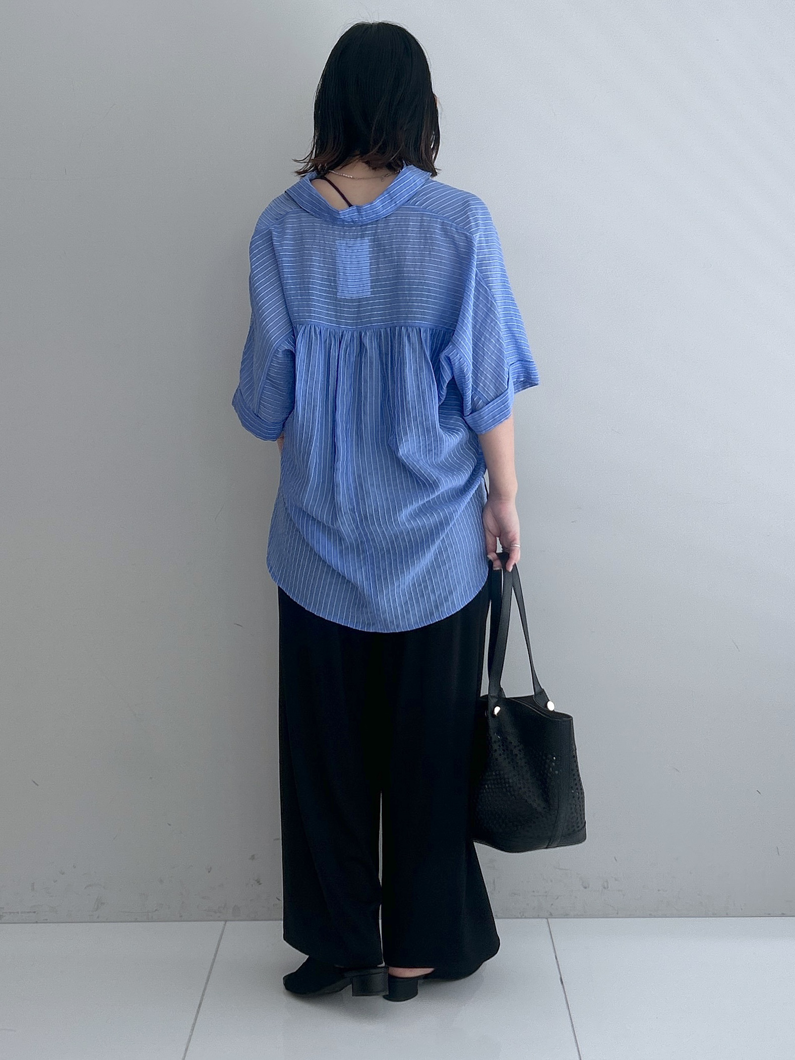 Hirokaさんの「grove｜【洗濯機◎・体型カバー】ON/OFF使える、シアースキッパーシャツ」を使ったコーディネート