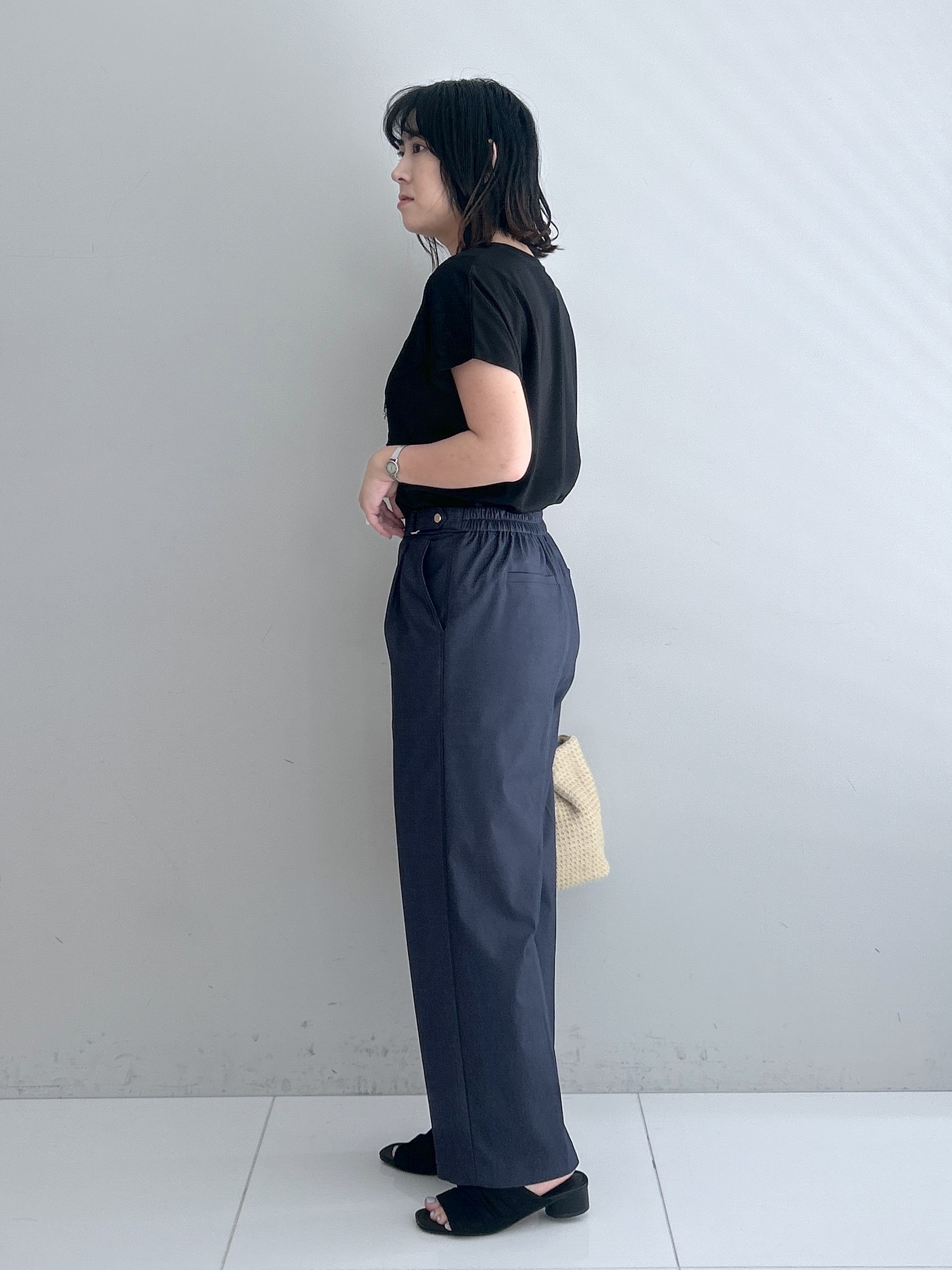 Hirokaさんの「grove｜【持続冷感/SET UP可】ひんやりポンチシリーズ／フロントレースドルマンカットソー」を使ったコーディネート