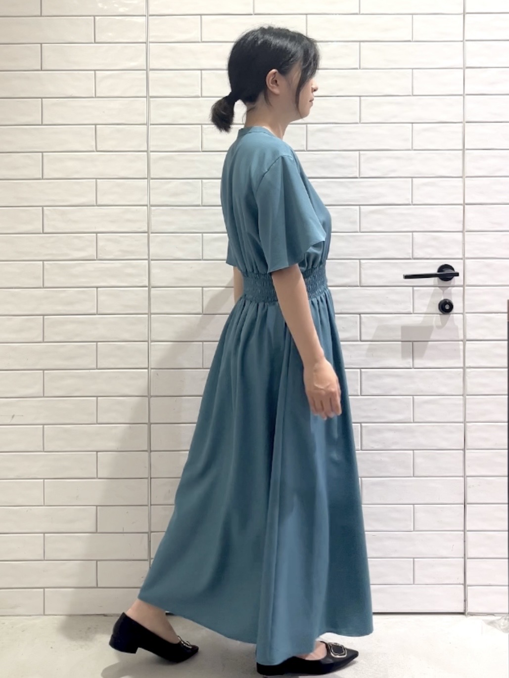 しおりさんの「OPAQUE.CLIP｜スキッパーシャツワンピース【洗濯機OK／イージーアイロン】」を使ったコーディネート