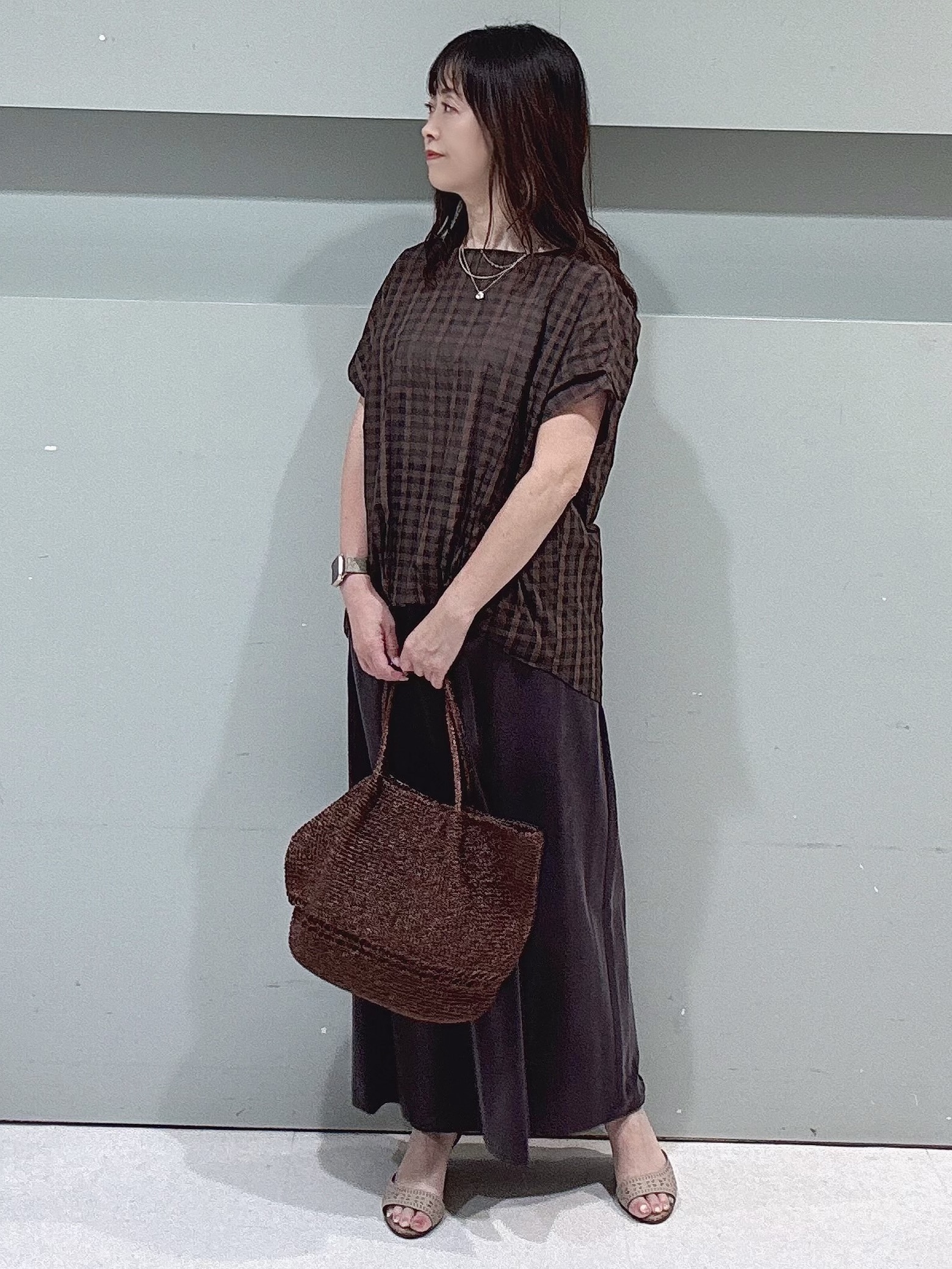 makiさんの「UNTITLED｜【秋めきシャツ/体型カバー】シアーチェックブラウス」を使ったコーディネート