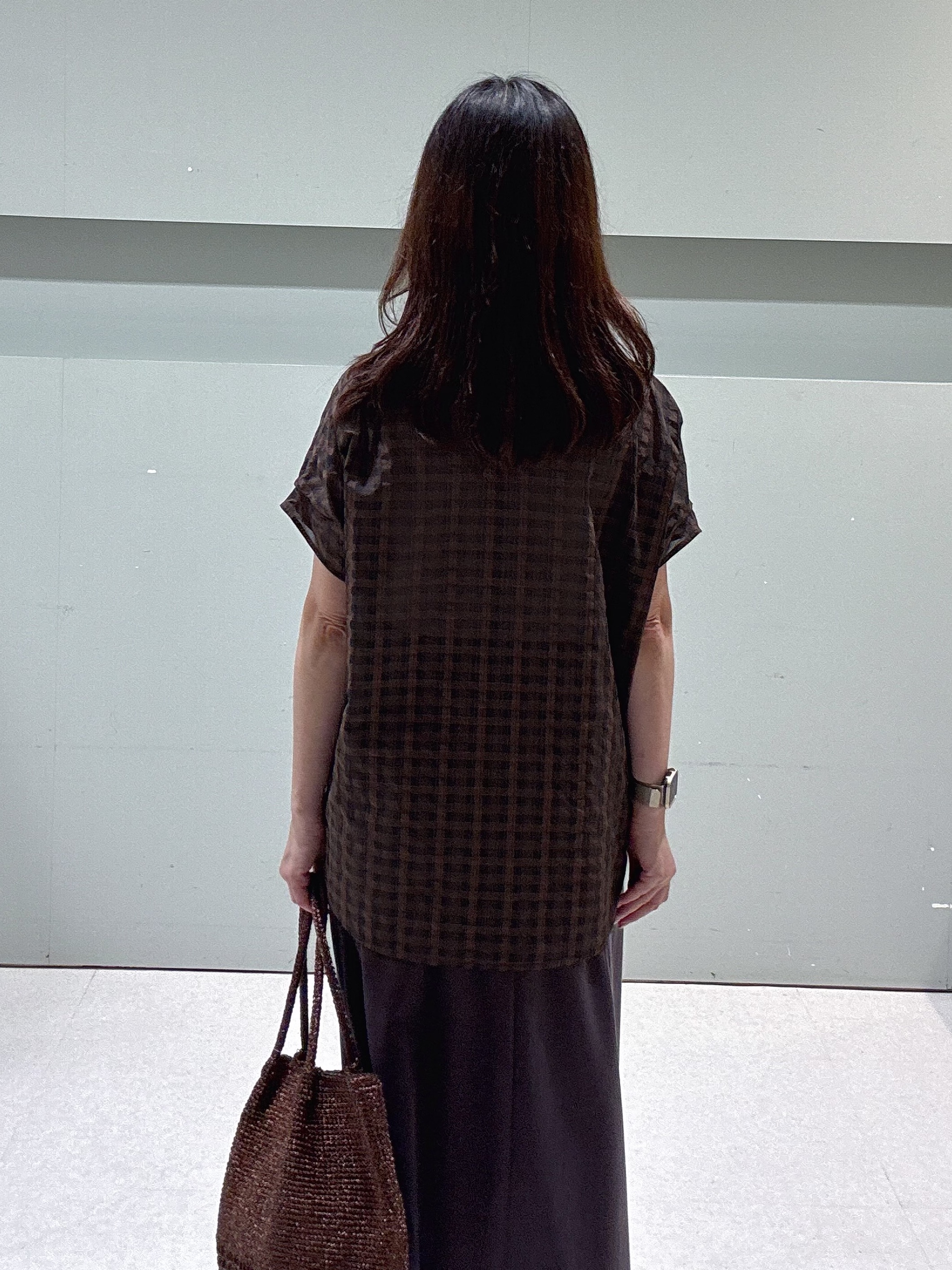makiさんの「UNTITLED｜【秋めきシャツ/体型カバー】シアーチェックブラウス」を使ったコーディネート
