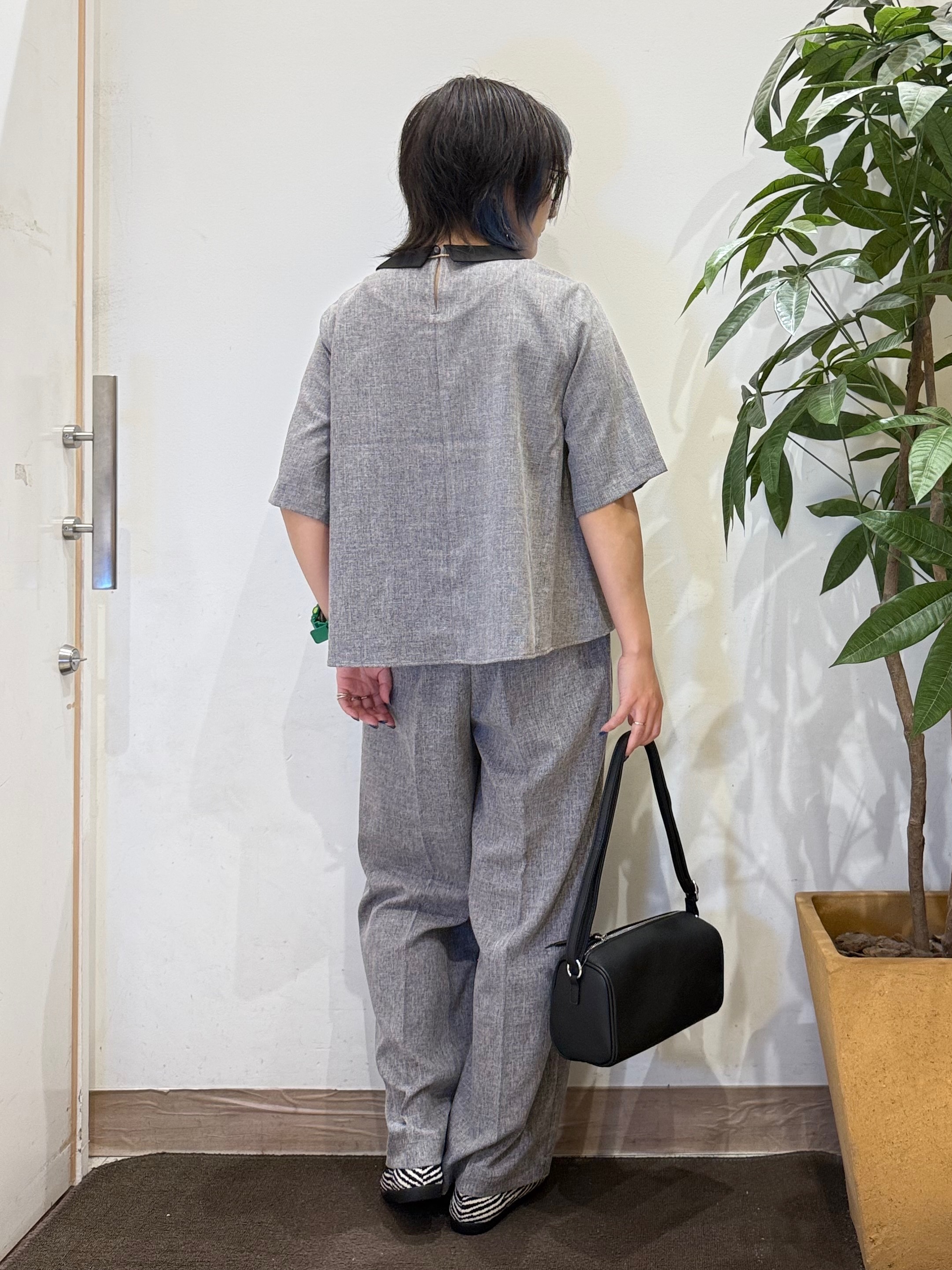misakiさんの「SHOO･LA･RUE｜【通気性〇/イージーケア/セットアップ可】サマーツイード調 襟付き半袖ブラウス」を使ったコーディネート